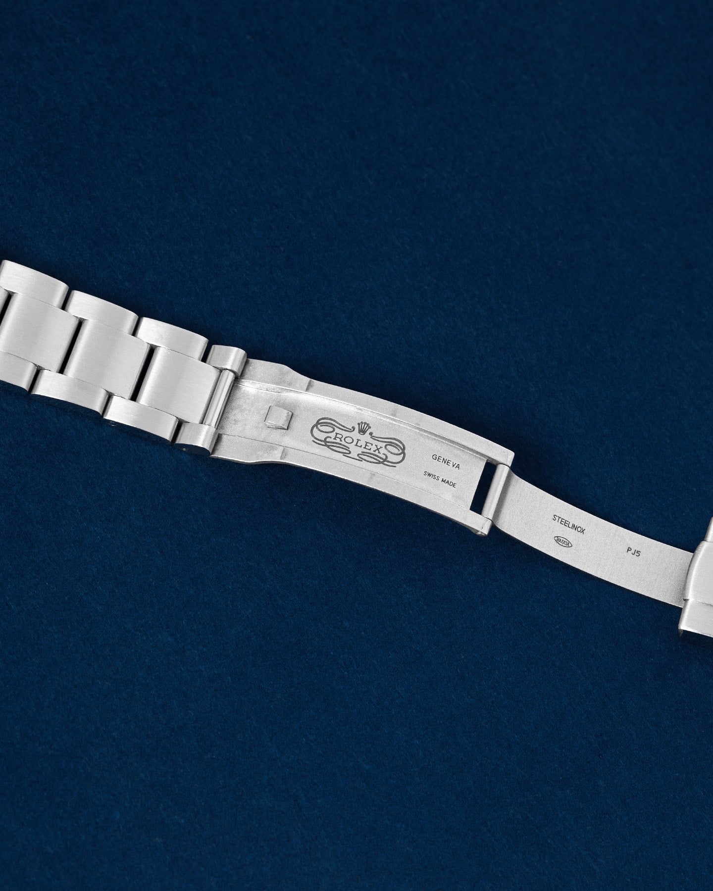 Rolex Oyster Perpetual 116000 Thumbnail 4