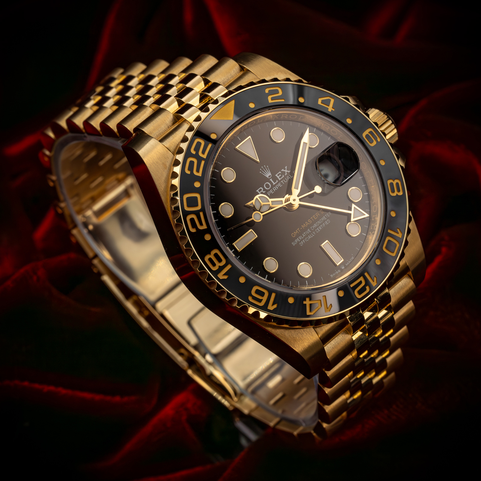 Rolex GMT Master II 126718 GRNR Thumbnail 3