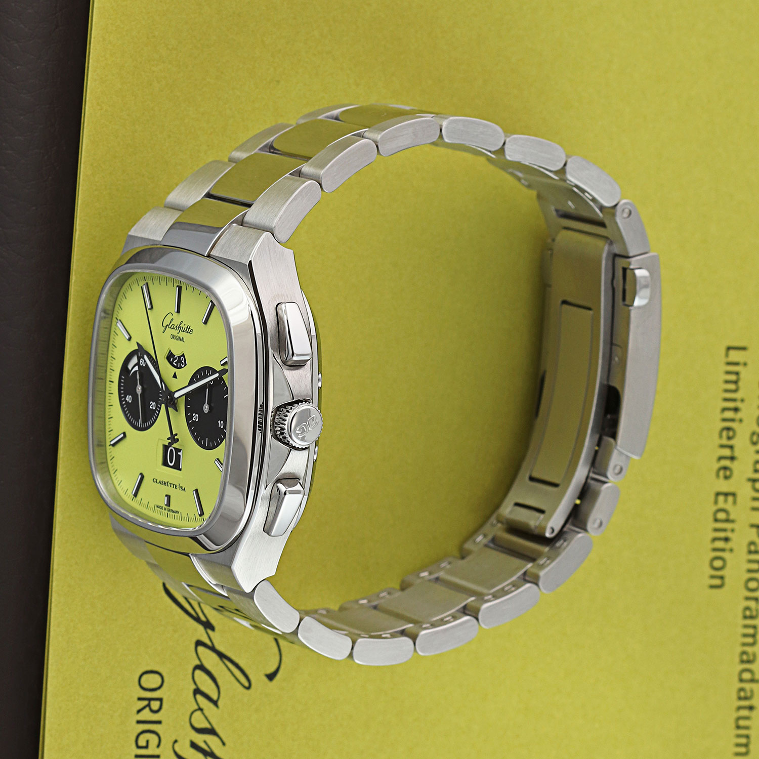 Glashutte Original Seventies Panorama Date 1-37-02-19-02-70 Thumbnail 4