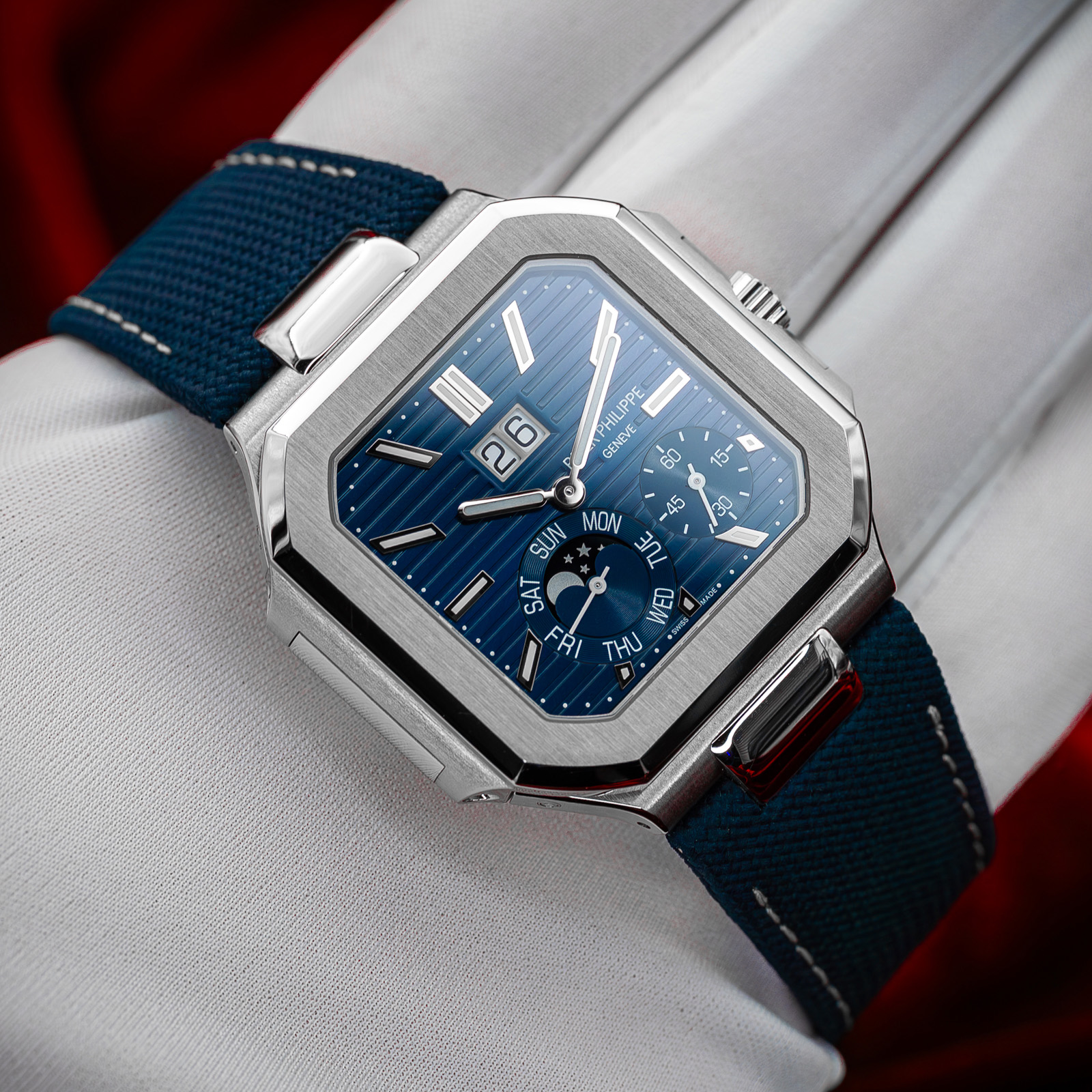 Patek Philippe Cubitus 5822P-001 Thumbnail 5