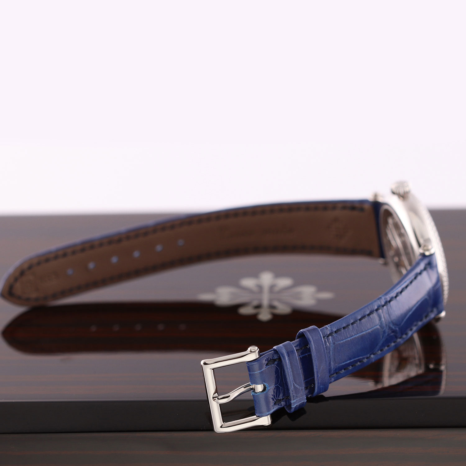 Patek Philippe Complications 7121/200G-001 Thumbnail 4