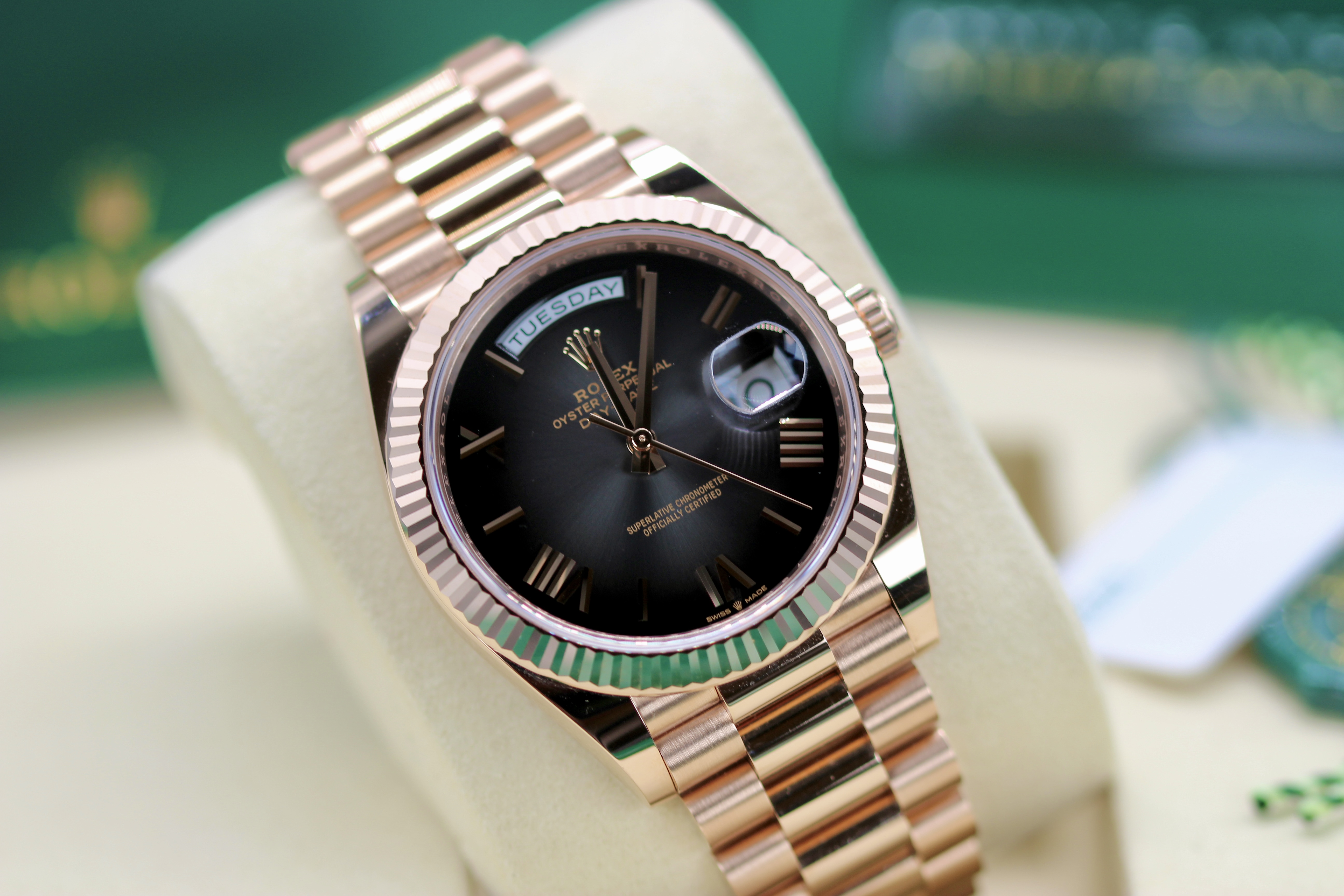 Rolex Day-Date 40 228235 Thumbnail 6