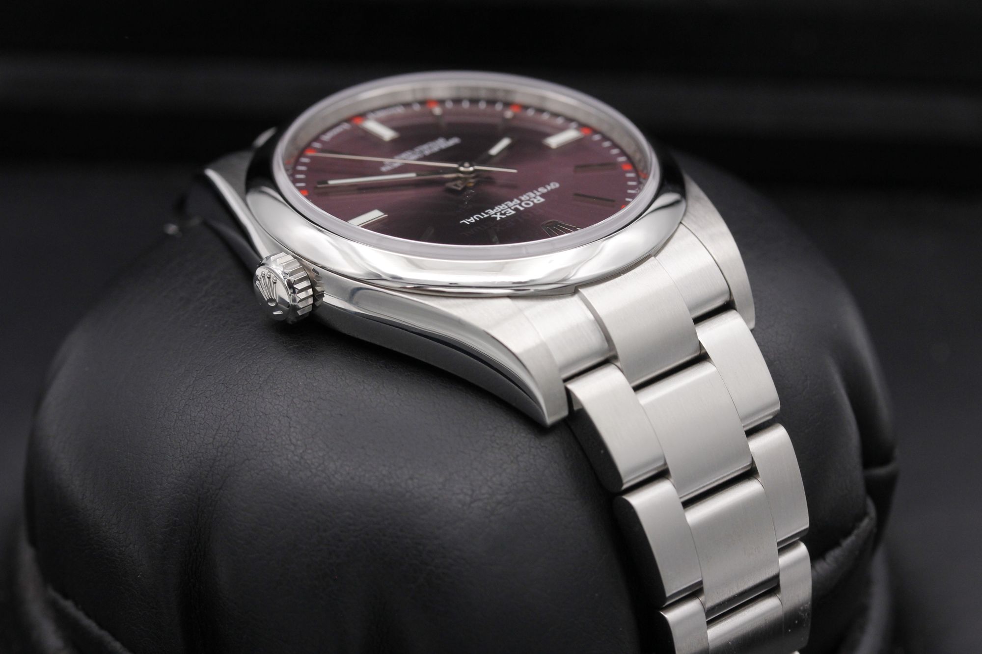 Rolex Oyster Perpetual 114300 Thumbnail 4