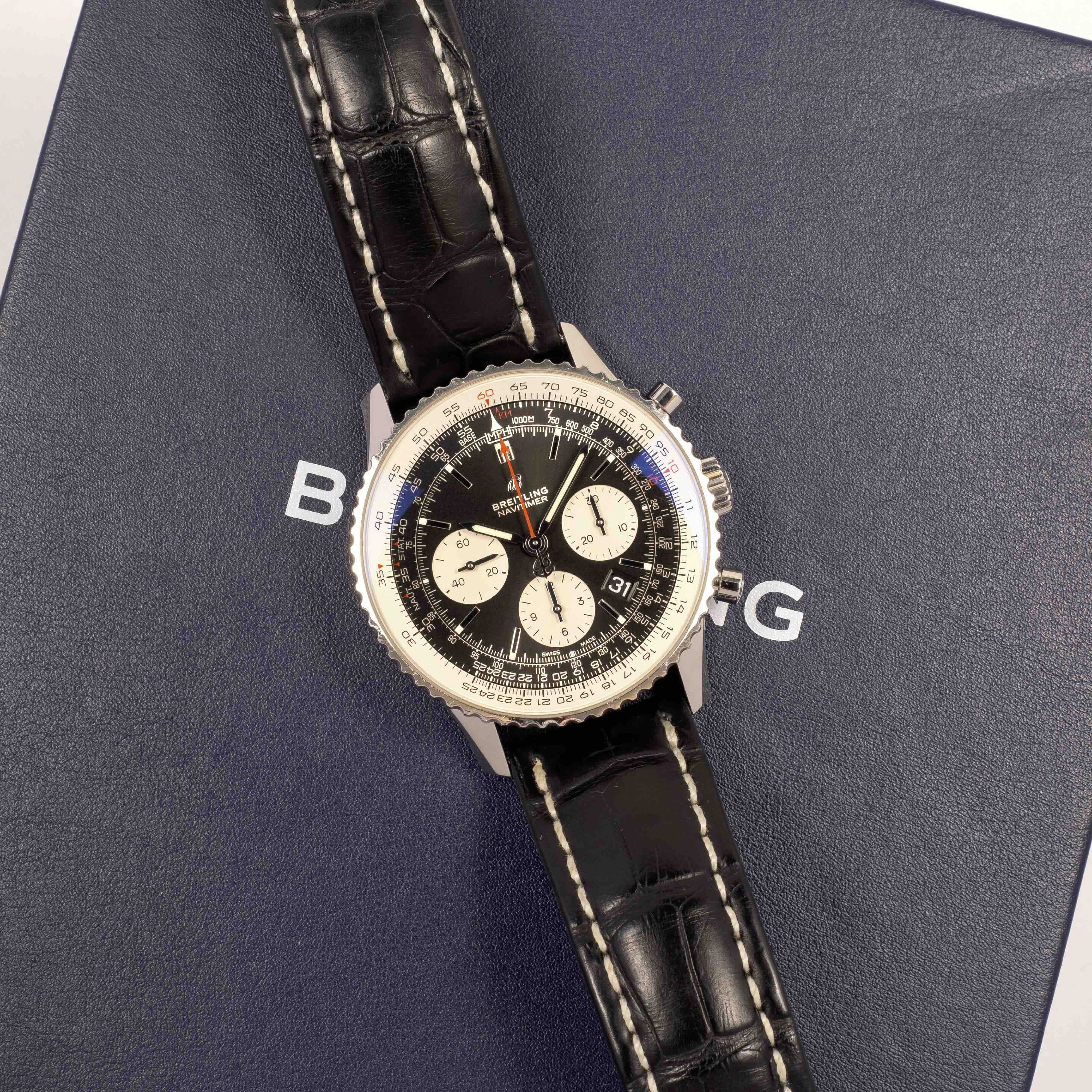 Breitling Navitimer B01 Chronograph 43 AB0121 Thumbnail 4