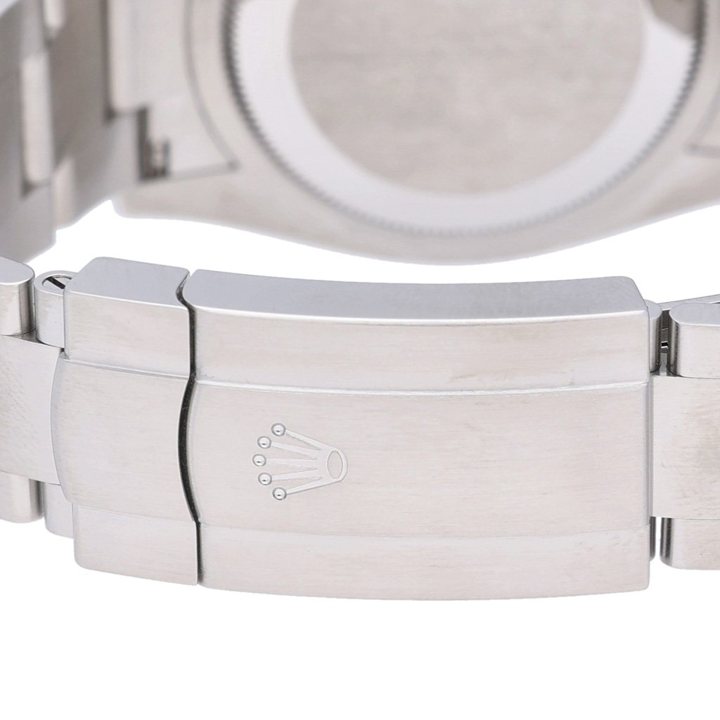 Rolex Oyster Perpetual 126000 Thumbnail 3