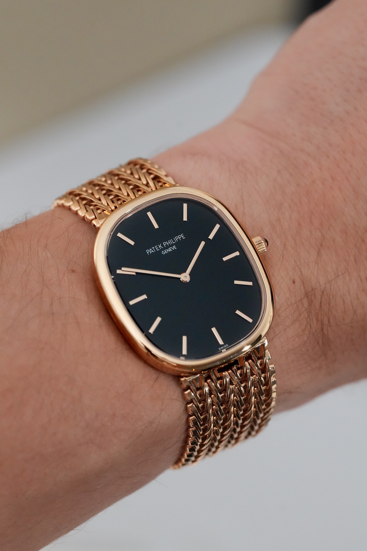 Patek Philippe Golden Ellipse 5738/1R-001 Thumbnail 5