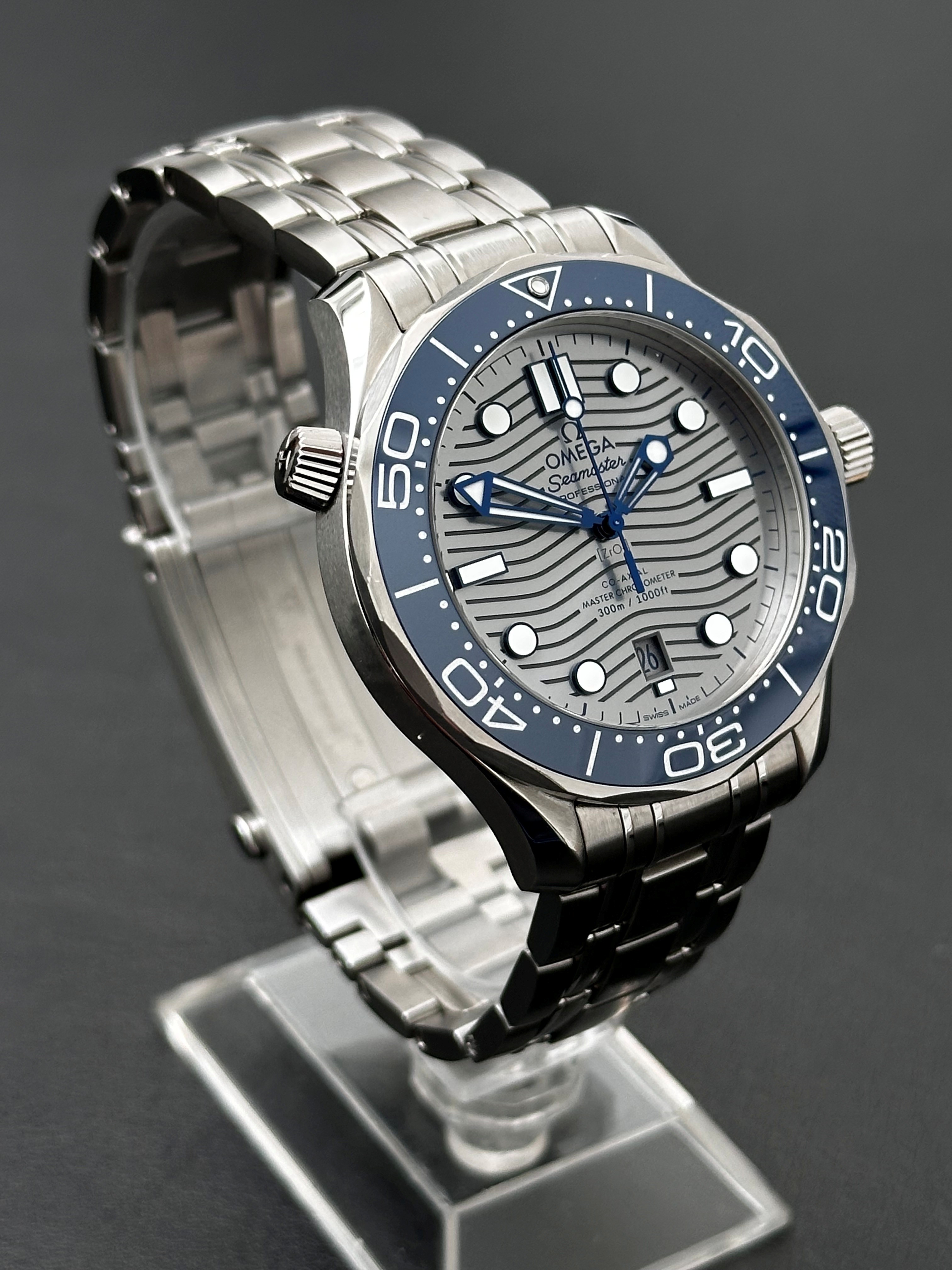 Omega Seamaster Diver 300m 210.30.42.20.06.001 Thumbnail 2