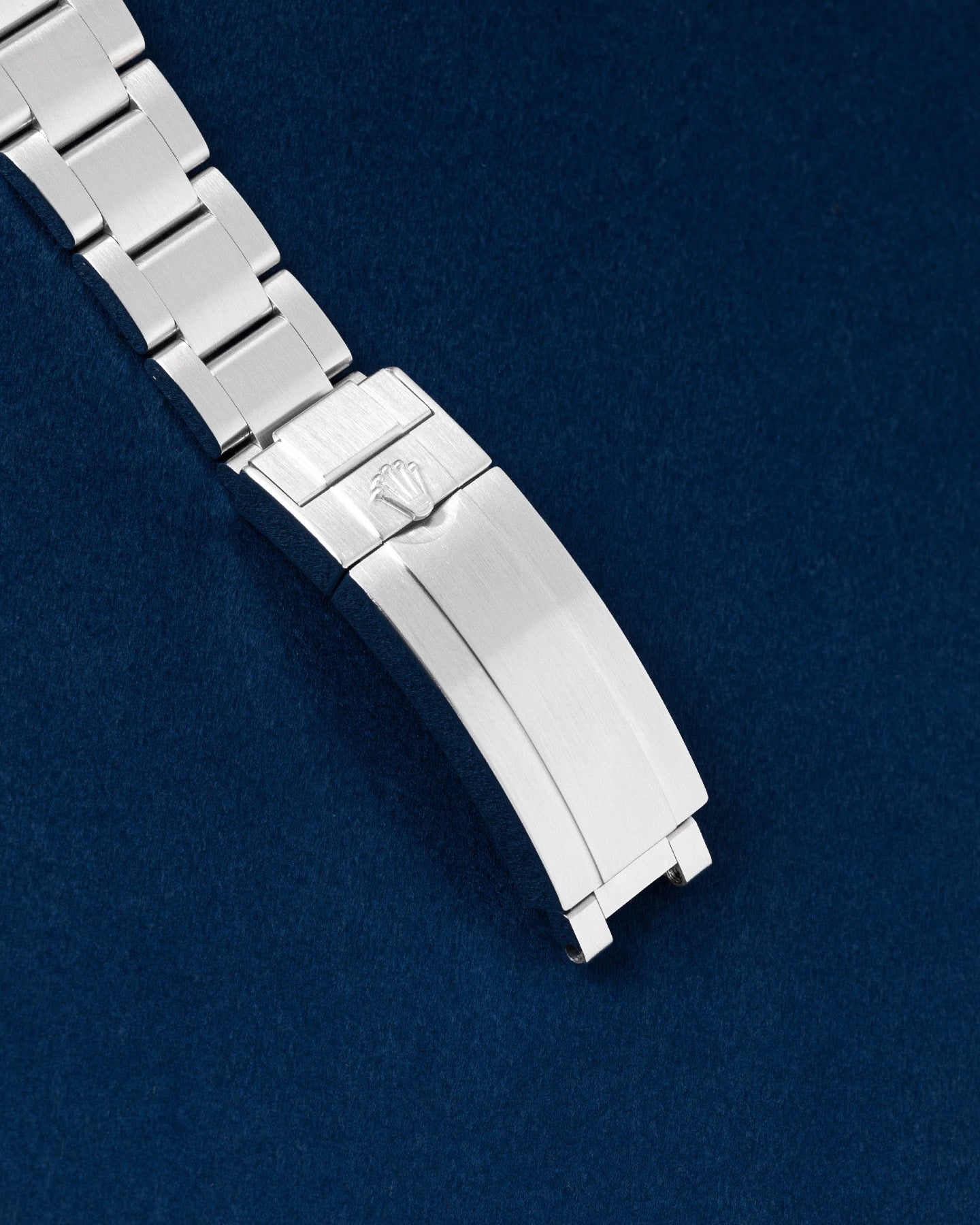 Rolex Submariner Hulk Thumbnail 3