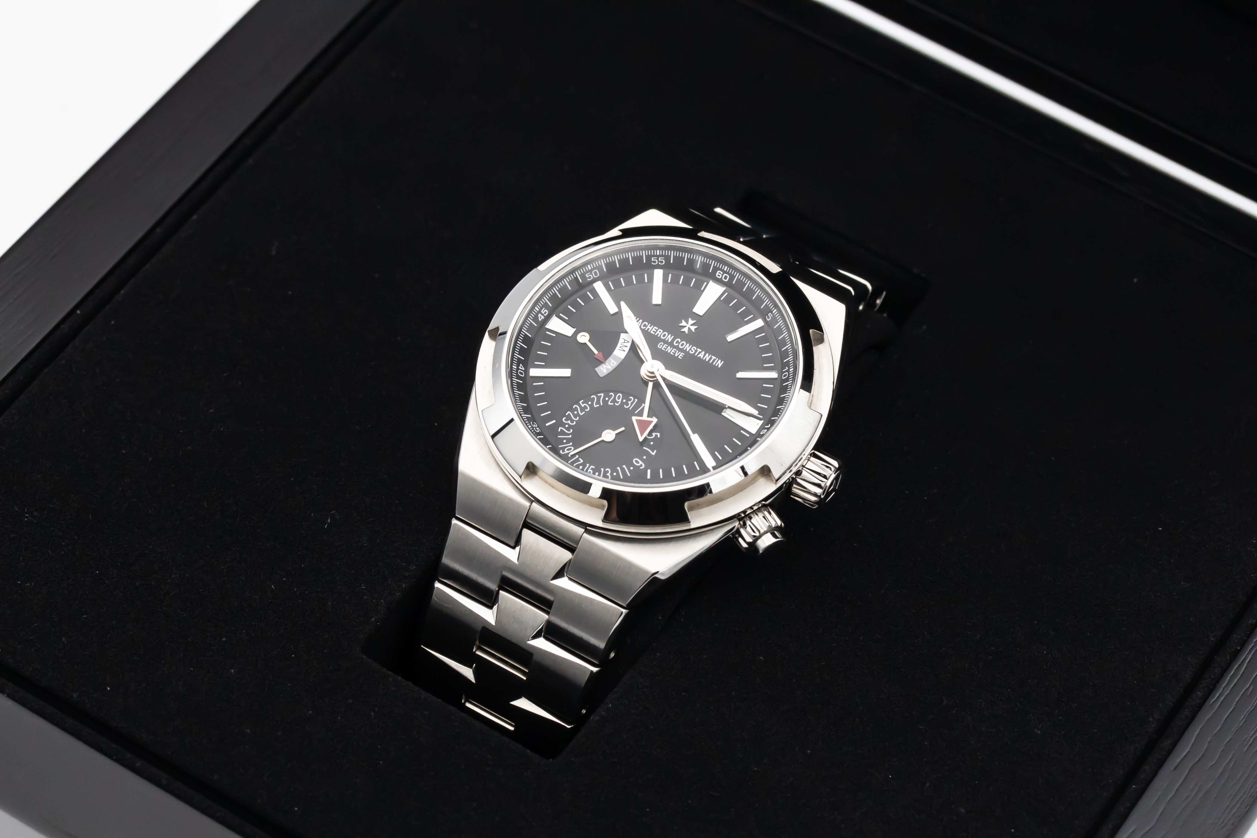 Vacheron Constantin Overseas 7900V/110A-B546 Thumbnail 5