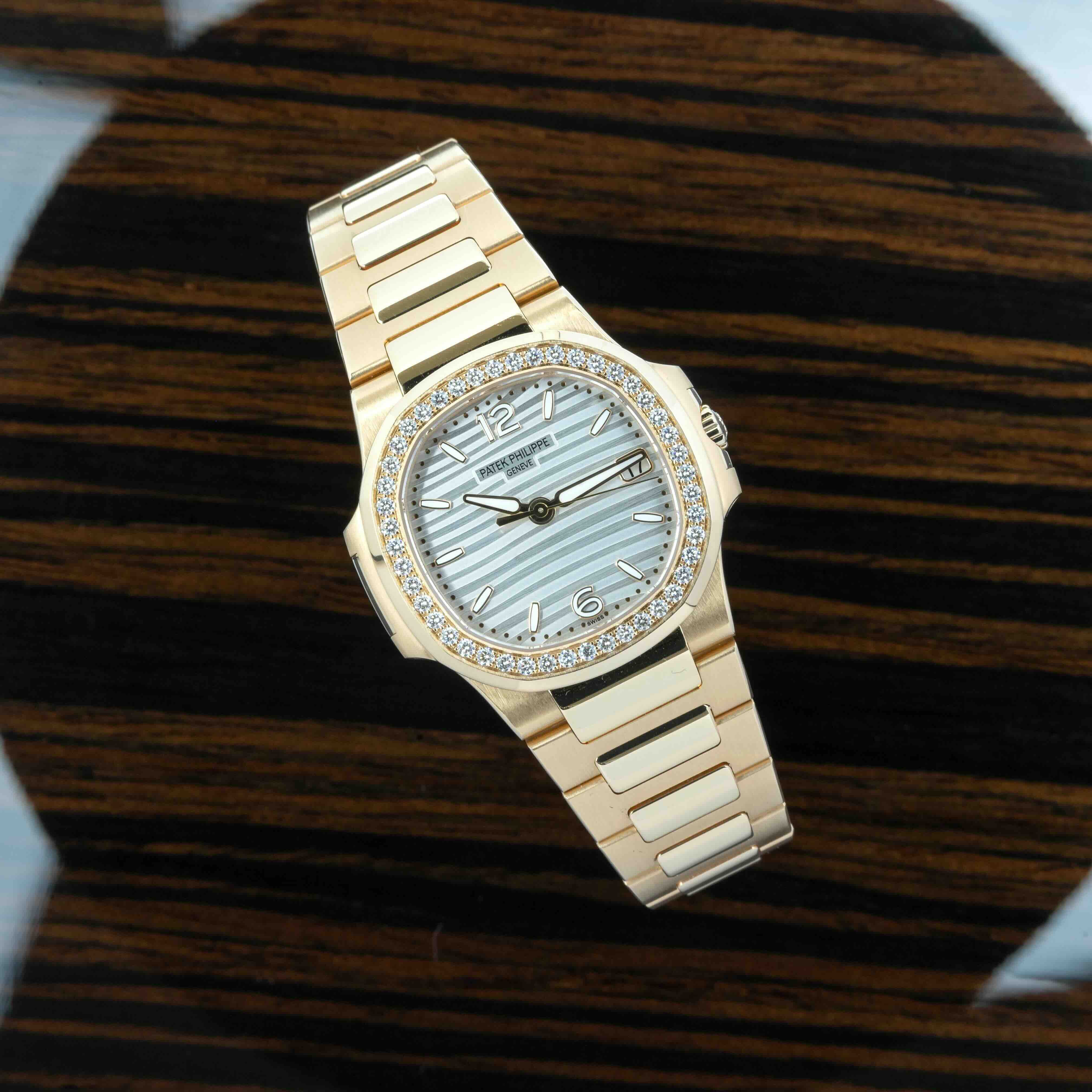 Patek Philippe Nautilus 7010/1R-011 Thumbnail 7