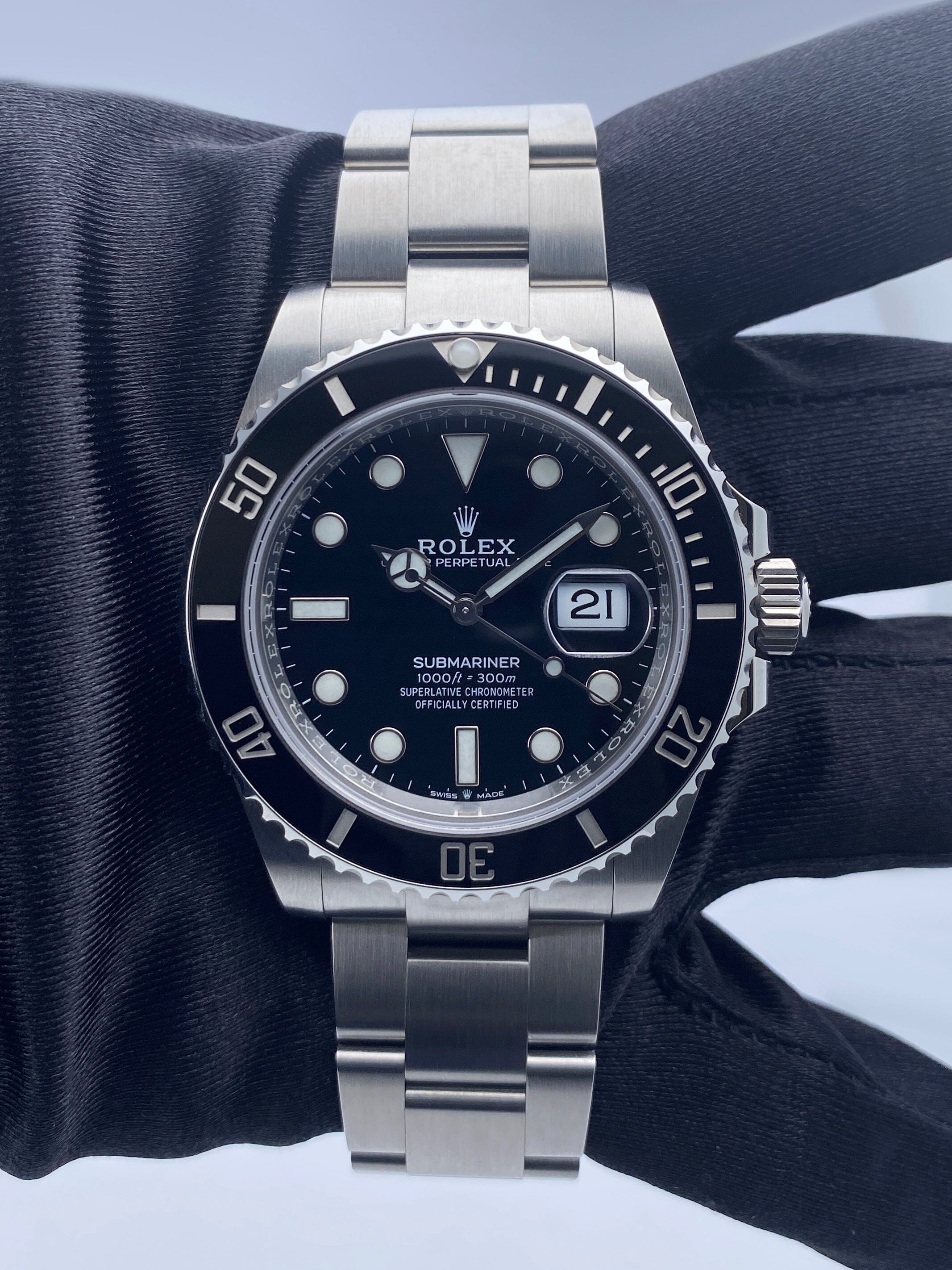 Rolex Submariner 126610 LN Thumbnail 2