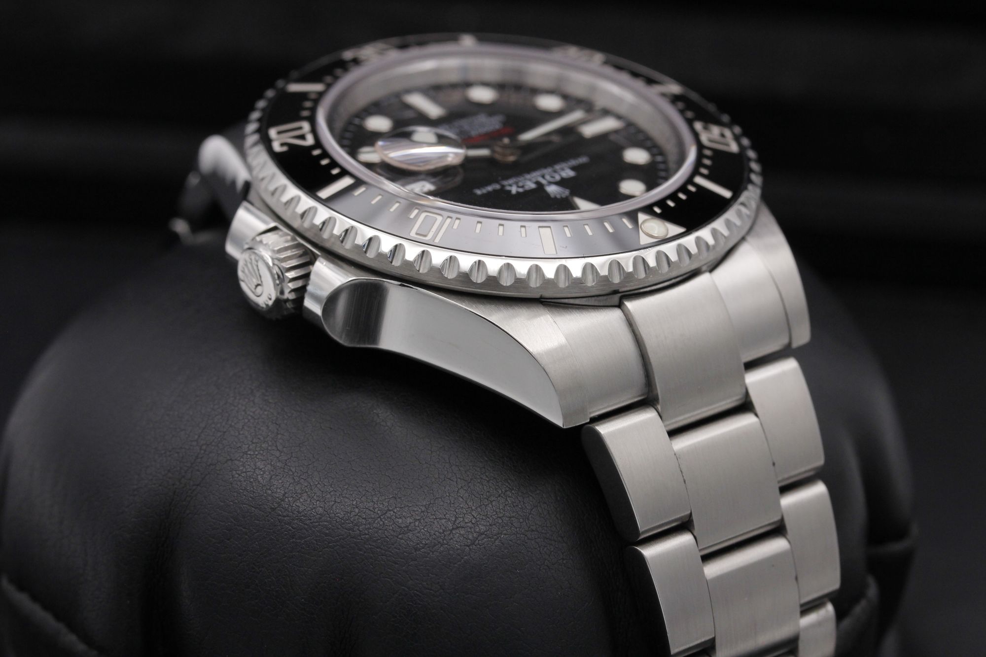 Rolex Sea-Dweller 126600 Thumbnail 4