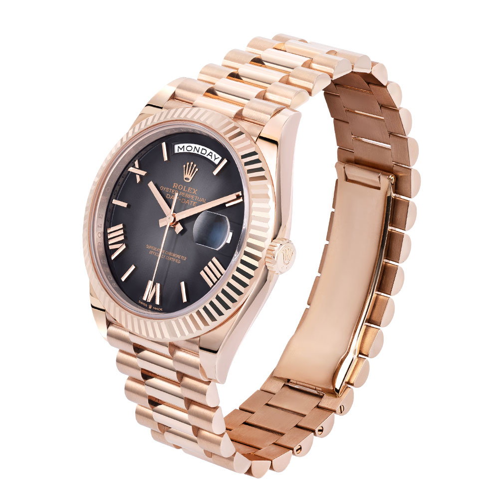 Rolex Day-Date 40 228235 Thumbnail 2