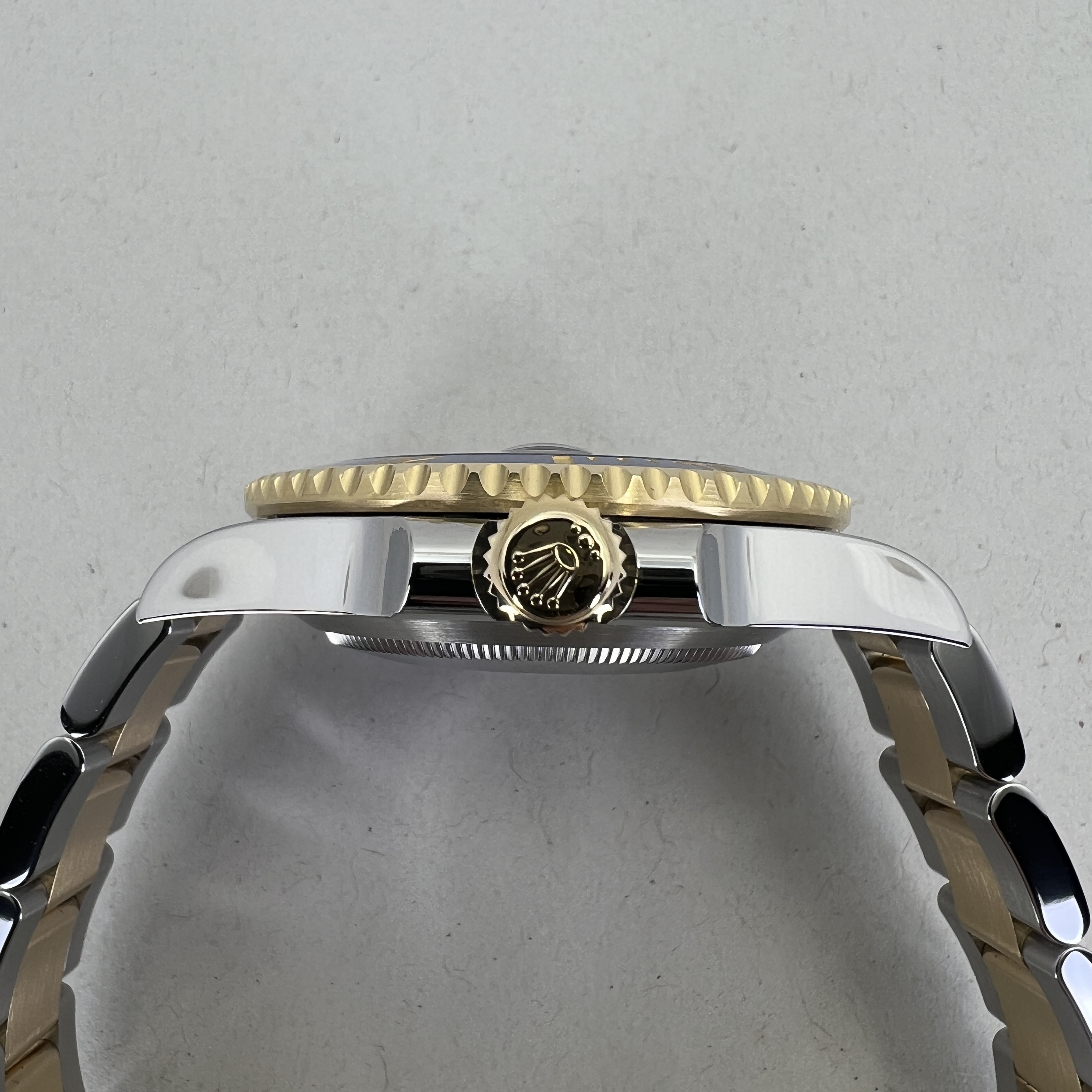 Rolex Submariner 116613 LB Thumbnail 2