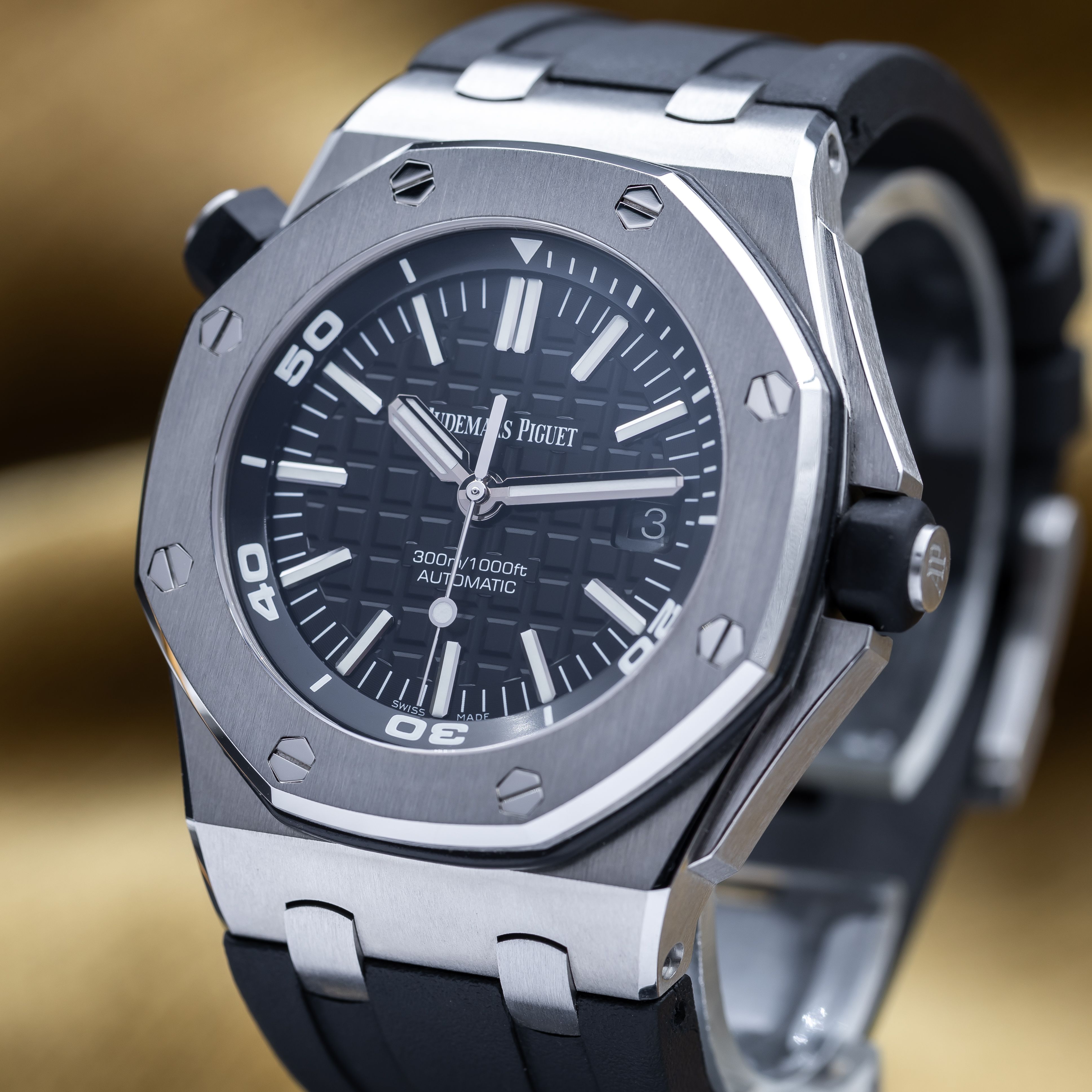 Audemars Piguet Royal Oak Offshore 15710ST.OO.A002CA.01 Thumbnail 2