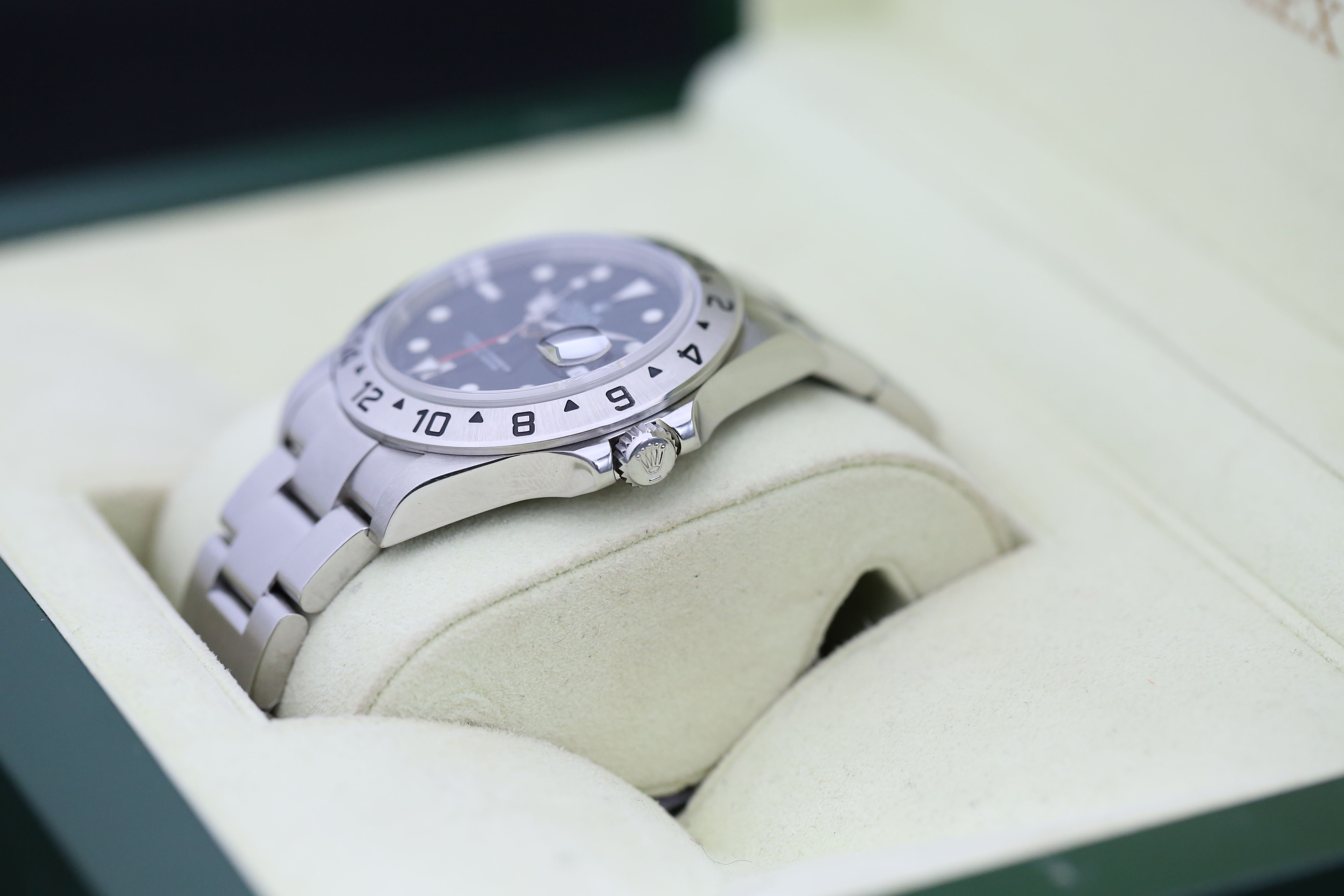 Rolex Explorer II 16570 Thumbnail 6