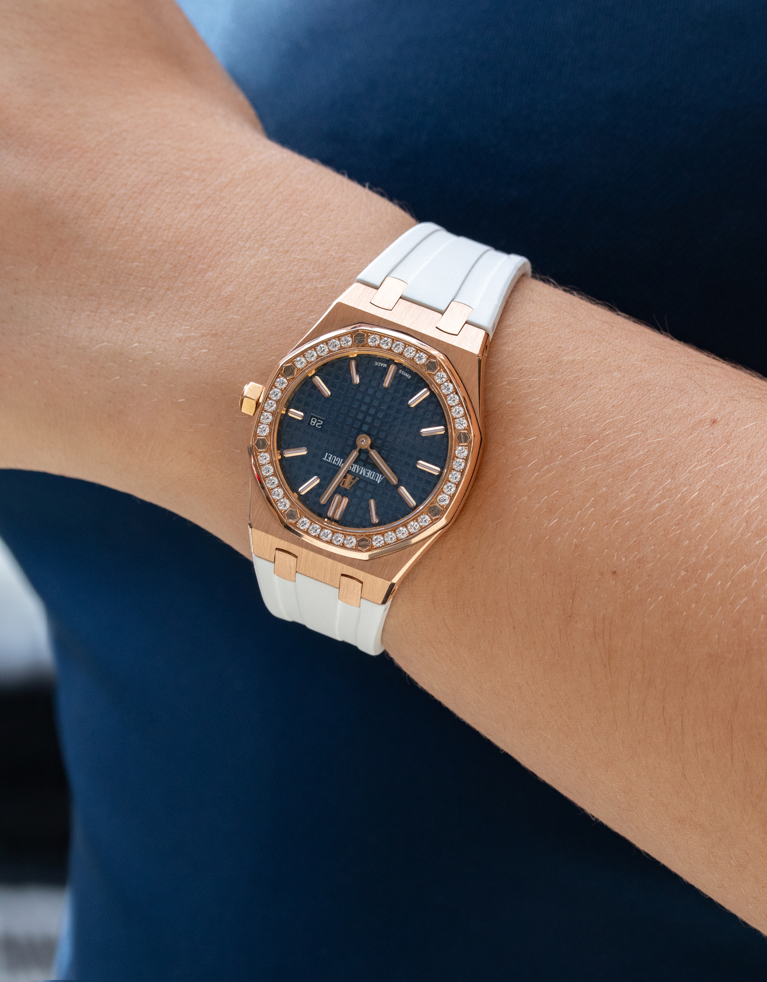 Audemars Piguet Royal Oak 67651OR.ZZ.D010CA.01 Thumbnail 5