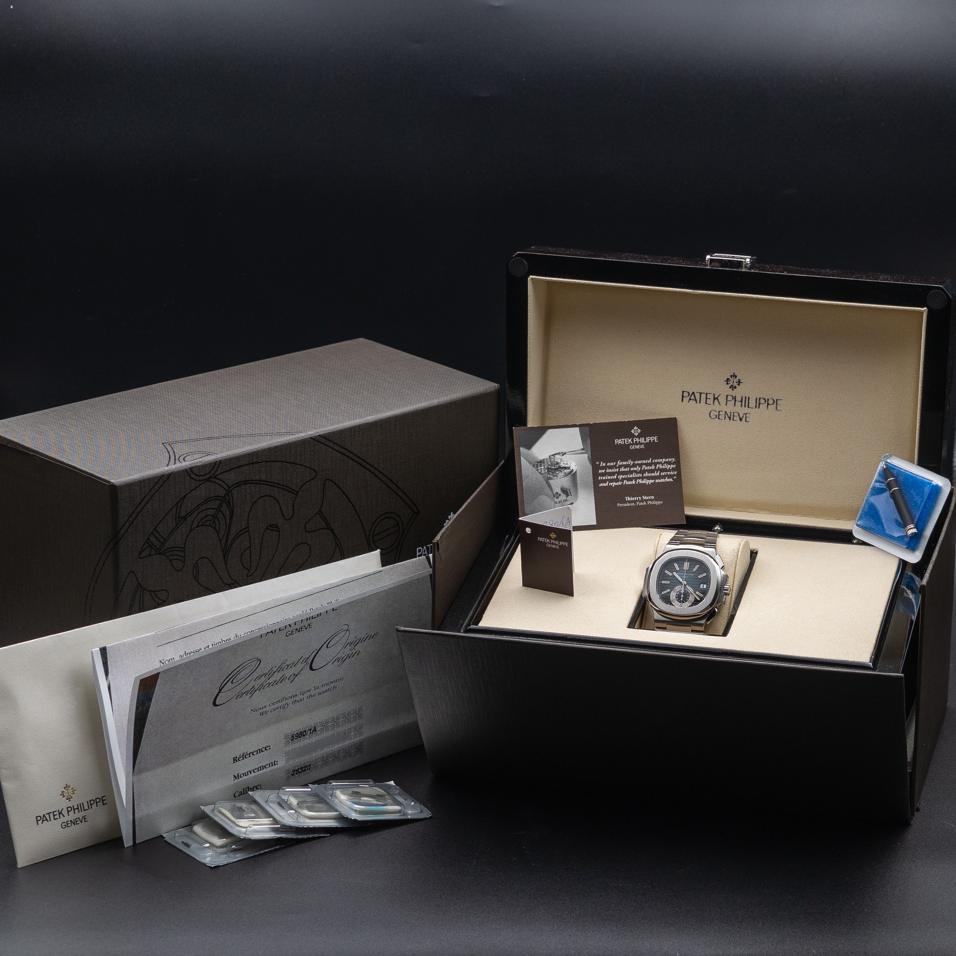 Patek Philippe Nautilus 5980/1A-001 Thumbnail 5