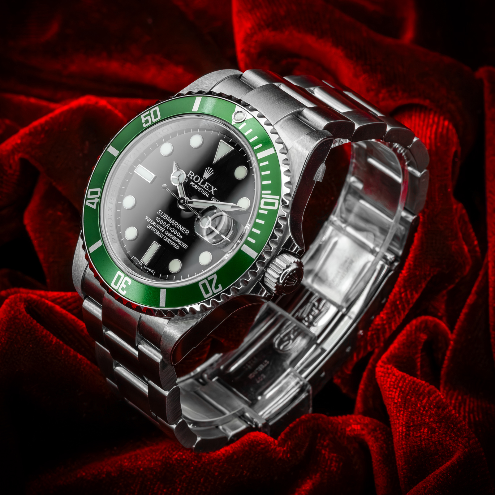 Rolex Submariner Hulk Thumbnail 3