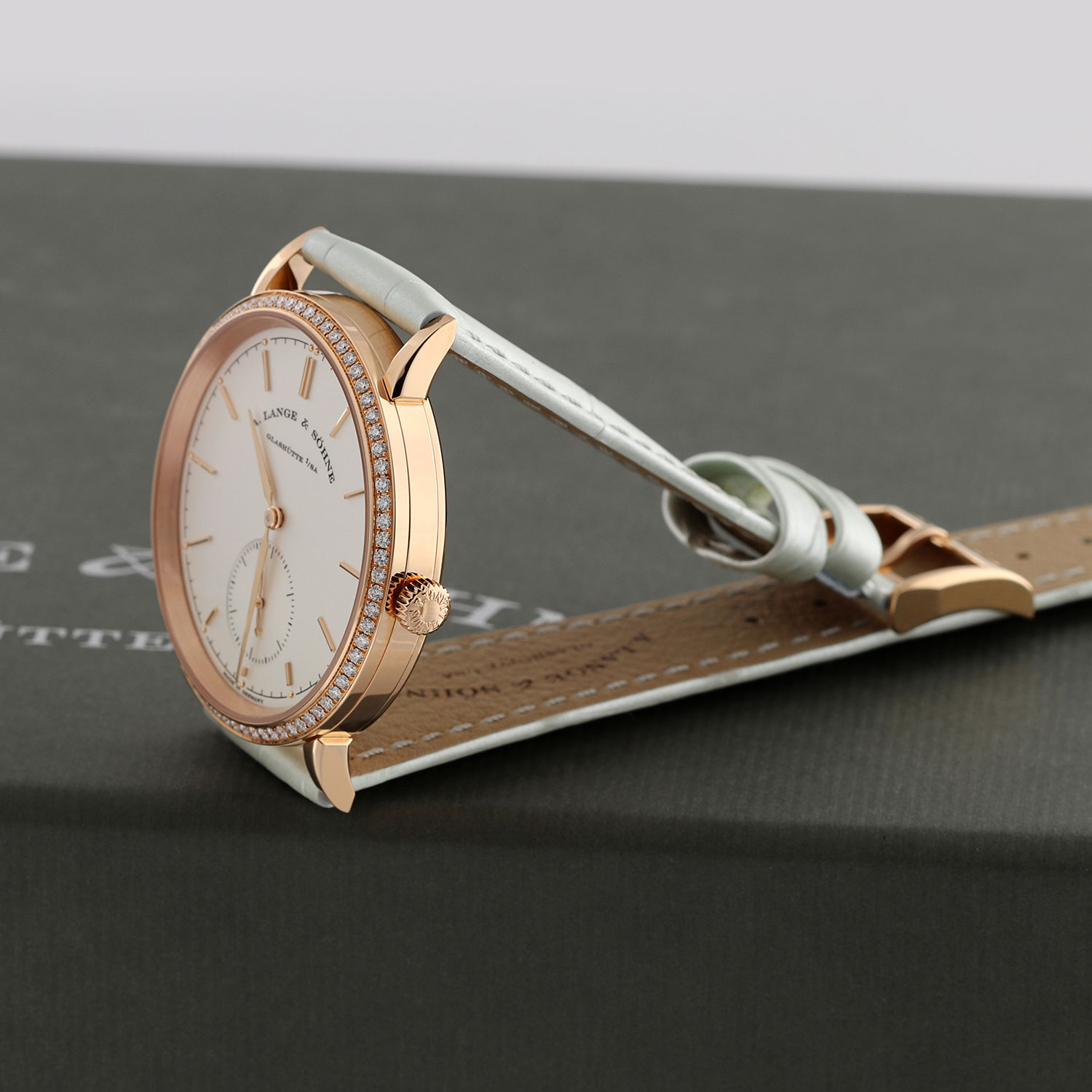 A. Lange and Sohne Saxonia 842.032 Thumbnail 3