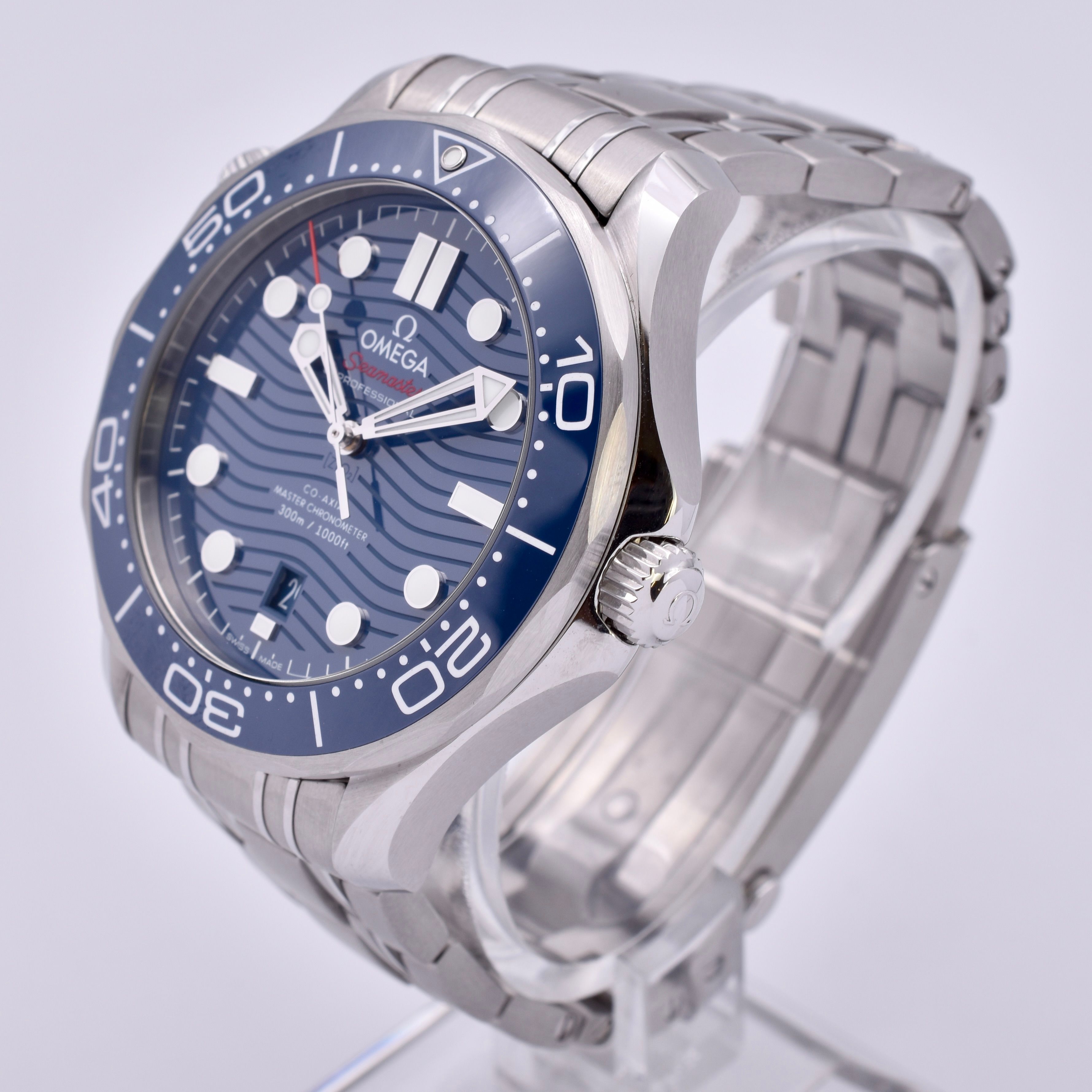 Omega Seamaster Diver 300m 210.30.42.20.03.001 Thumbnail 2