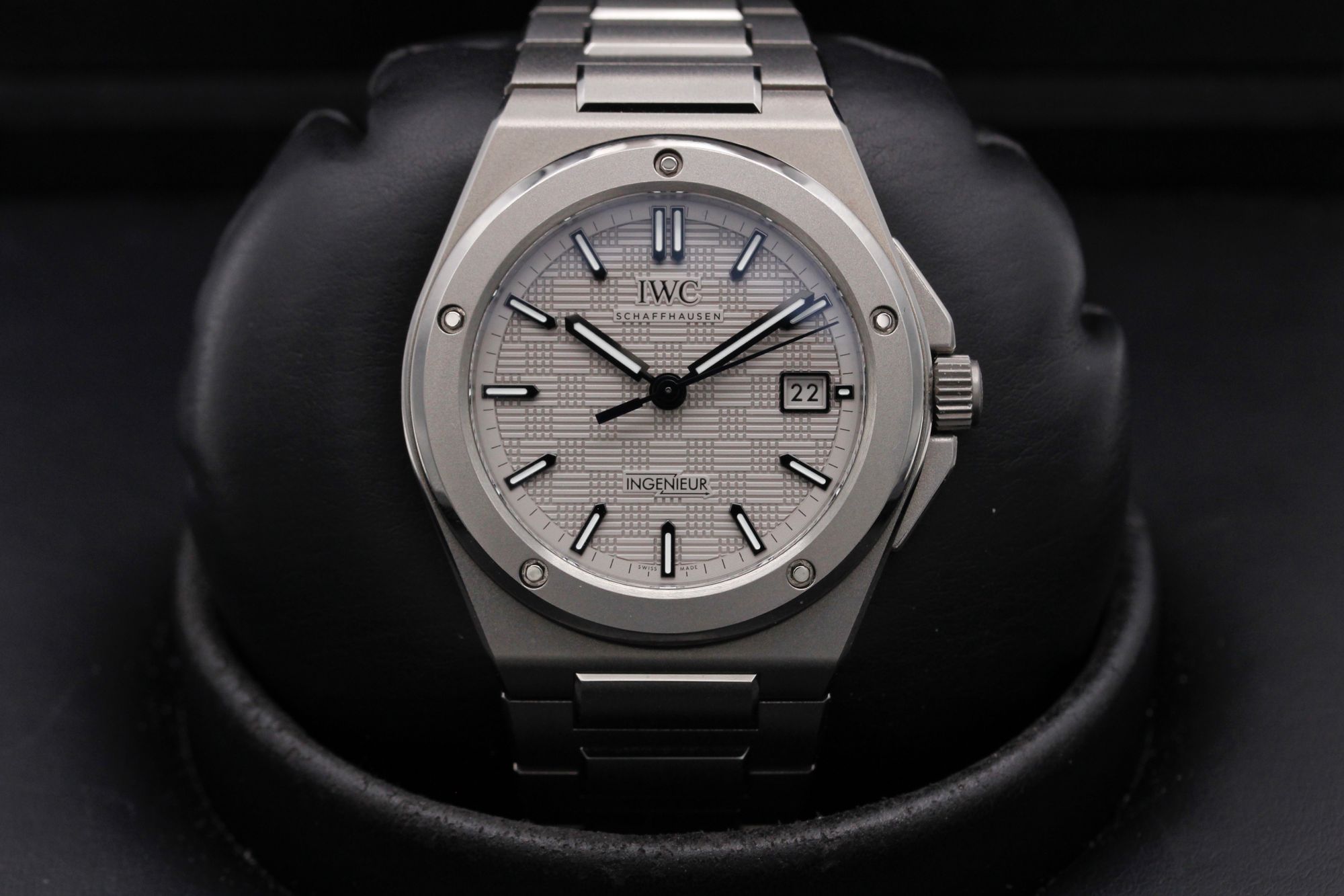 IWC Ingenieur IW328904 Thumbnail 1