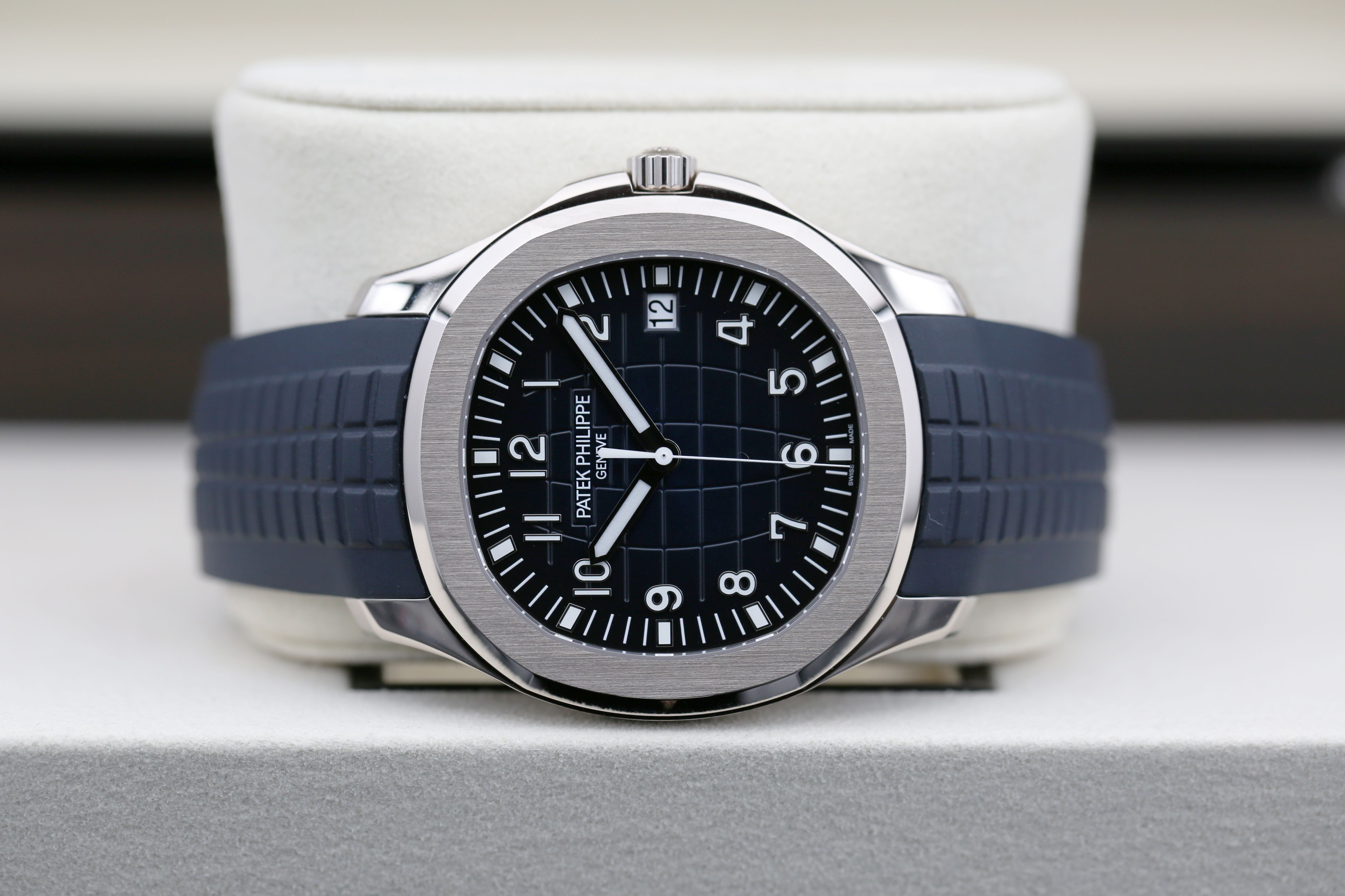 Patek Philippe Aquanaut 5168G-001 Thumbnail 5