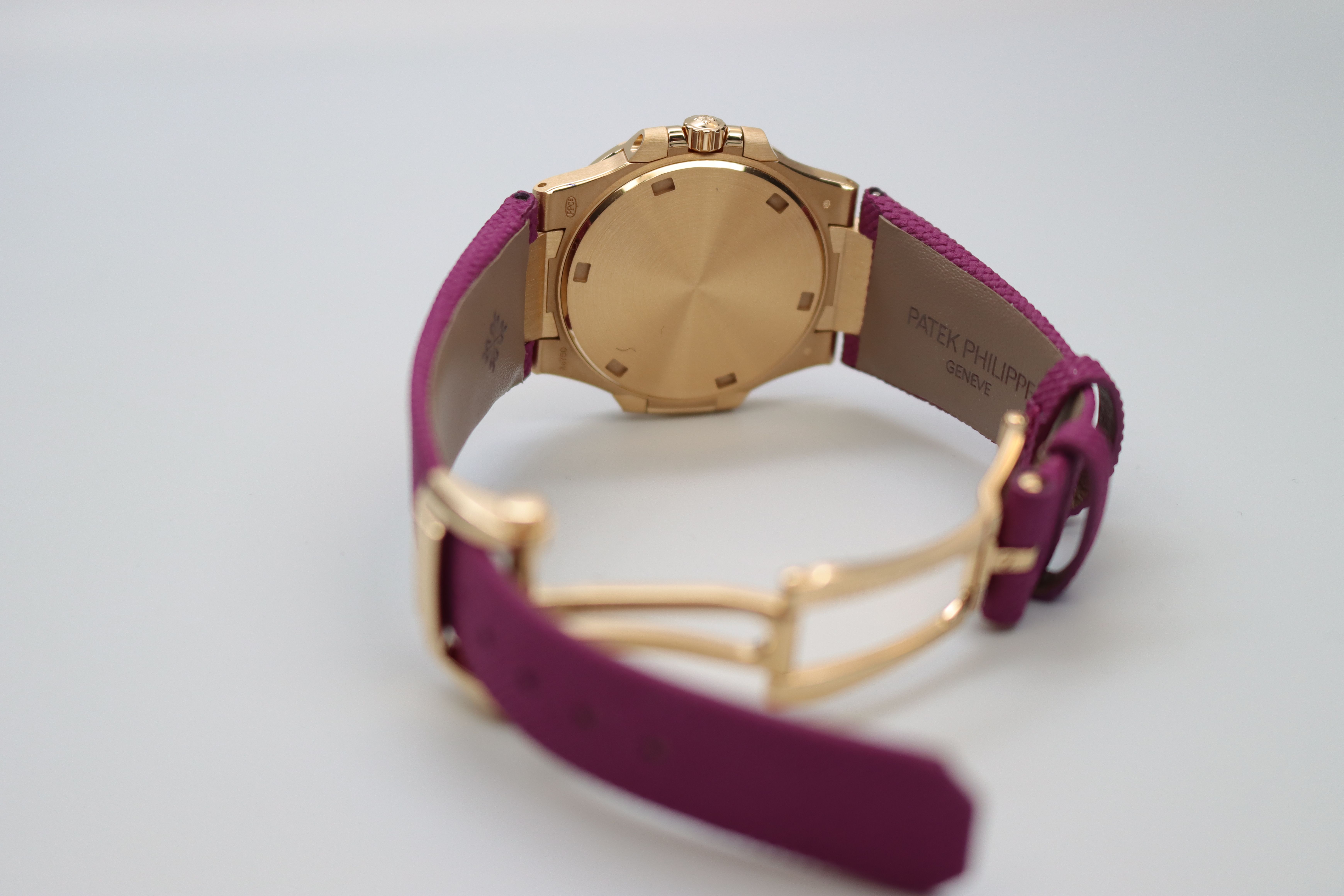 Patek Philippe Nautilus 7010R-013 Thumbnail 3