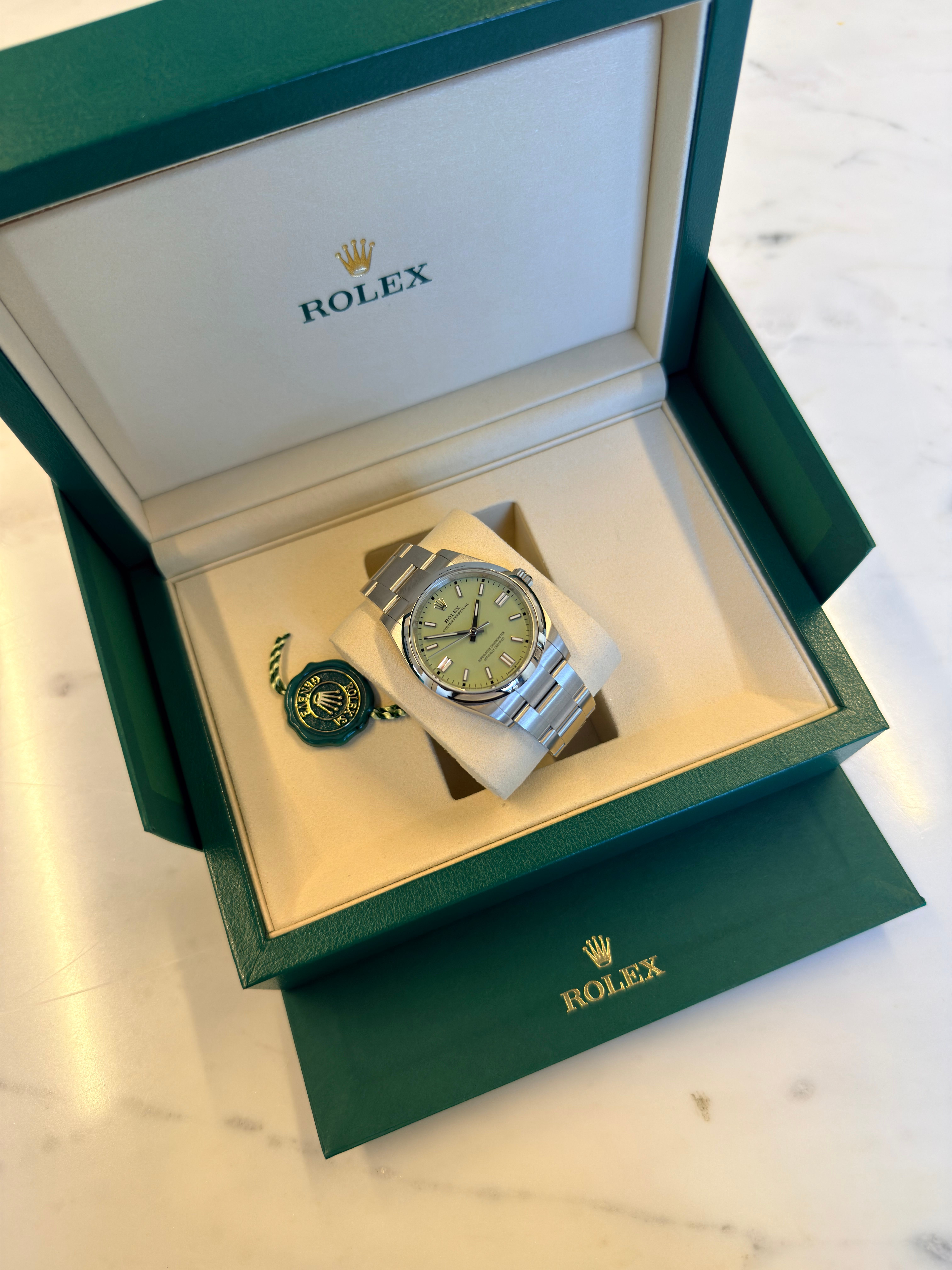 Rolex Oyster Perpetual 126000 Thumbnail 7