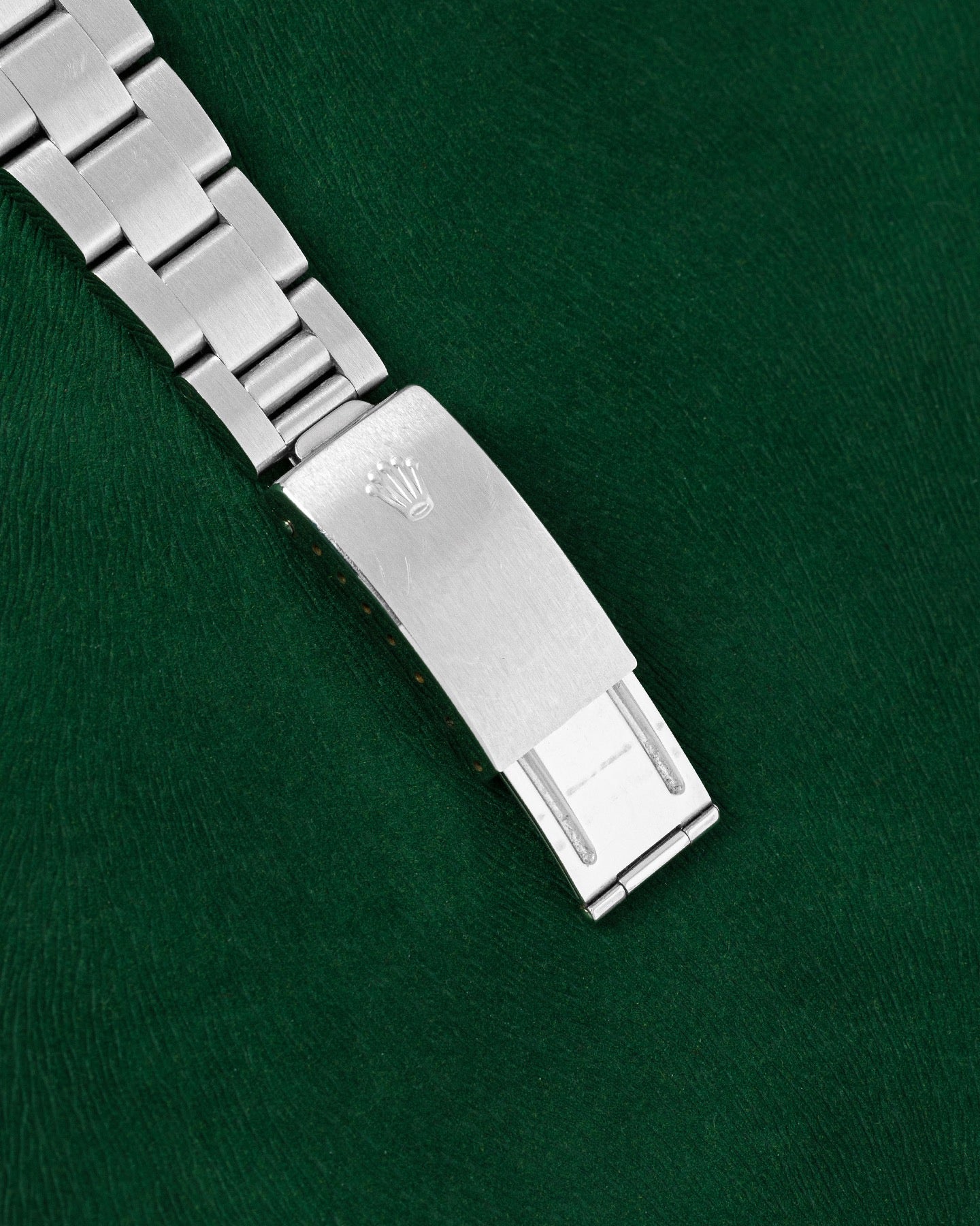 Rolex Oyster Perpetual Date 15200 Thumbnail 3