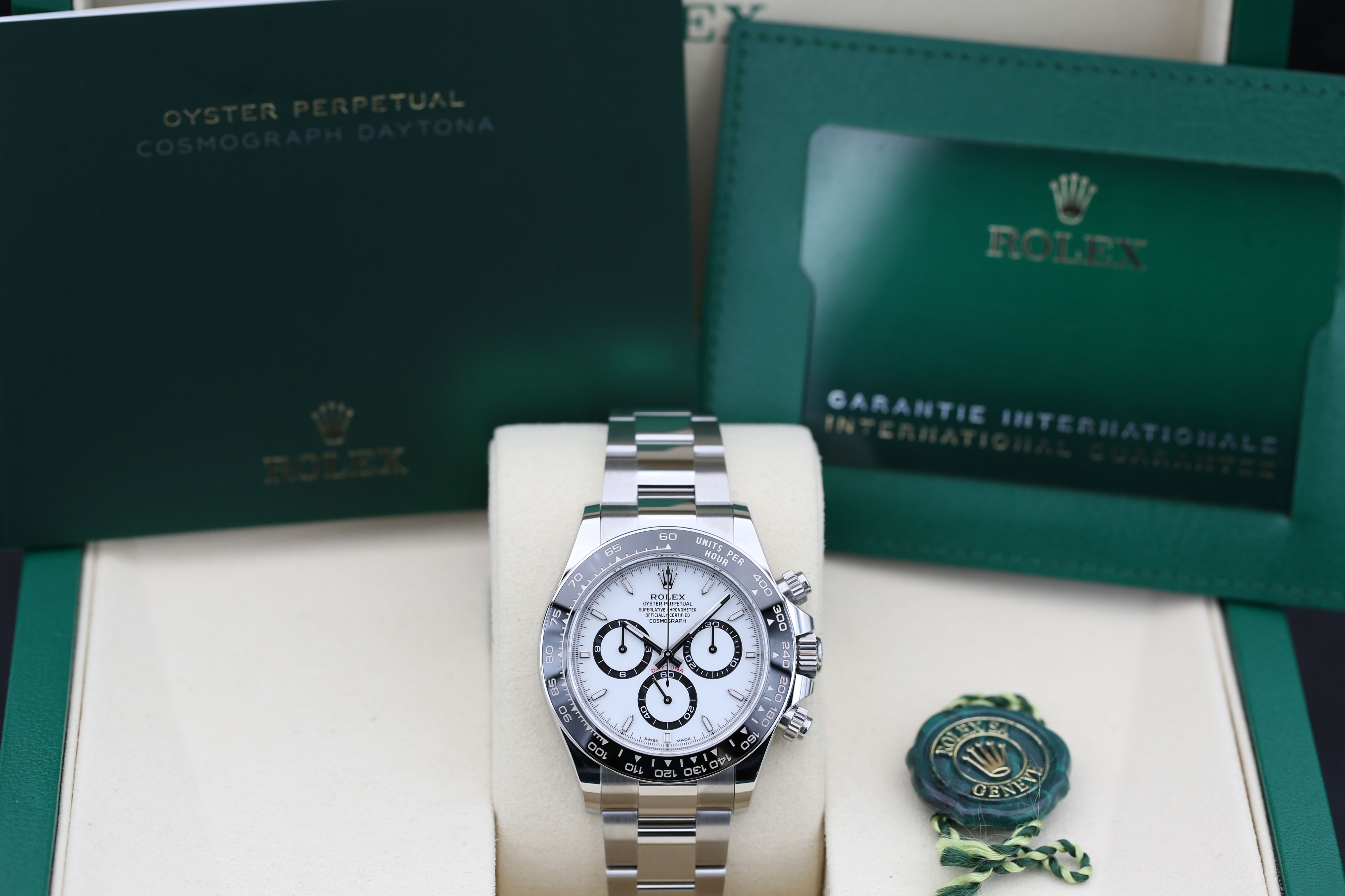 Rolex Daytona 126500 LN Thumbnail 7
