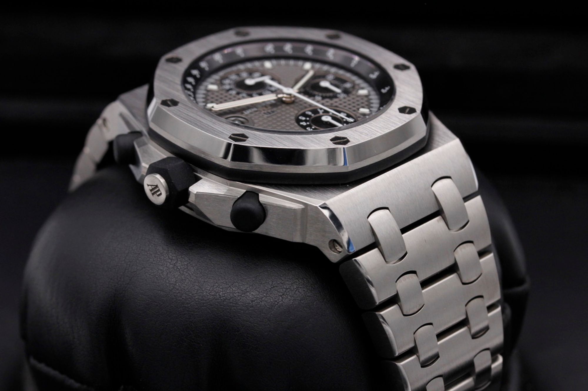 Audemars Piguet Royal Oak 26238TI.OO.2000TI.01 Thumbnail 4