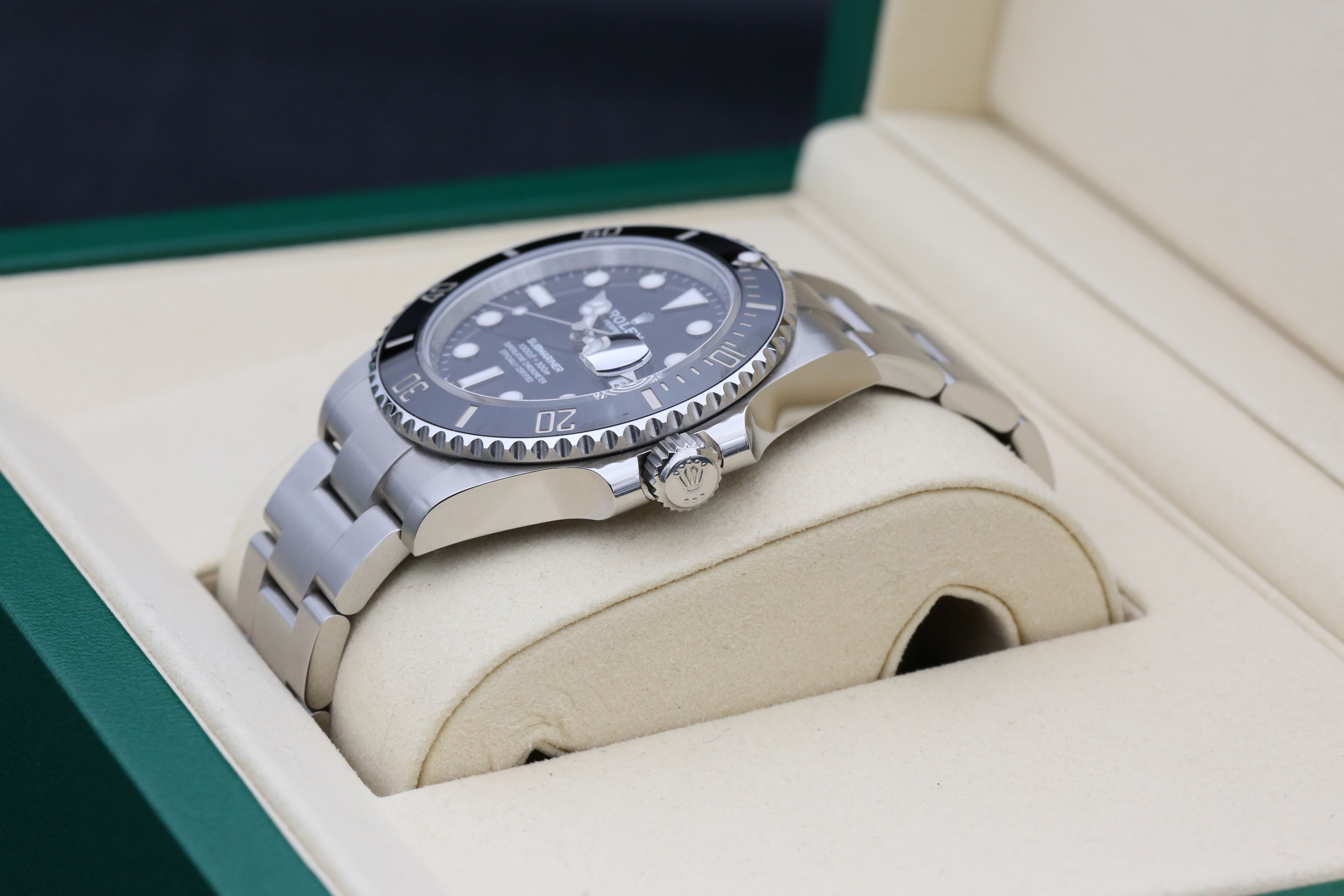 Rolex Submariner 126610 LN Thumbnail 6