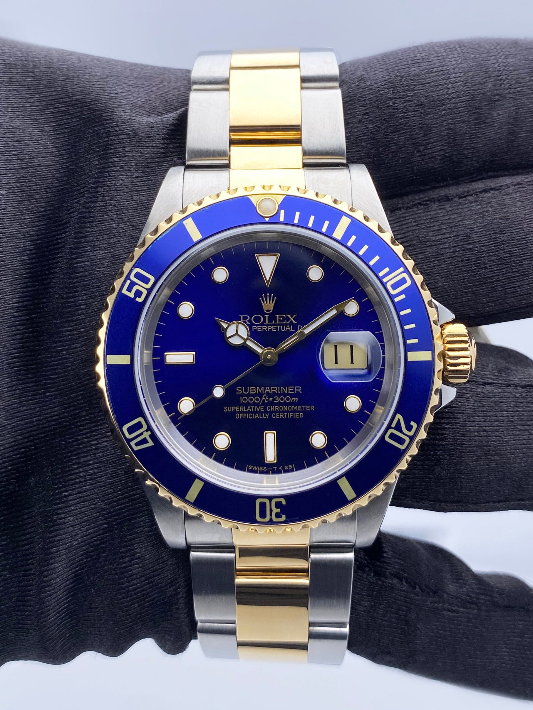Rolex Submariner 16613 Thumbnail 2