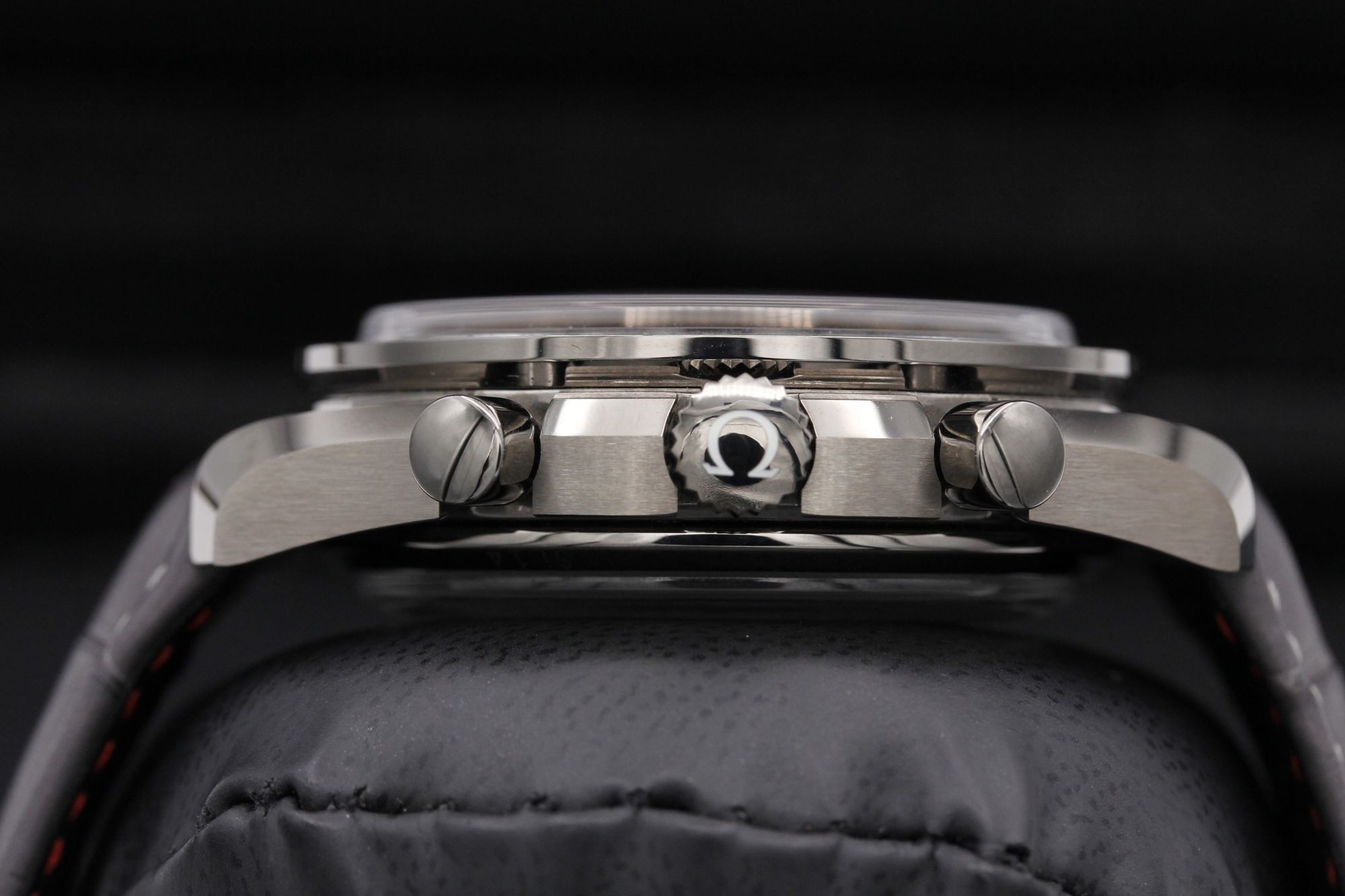 Omega Speedmaster Moonwatch 311.93.44.51.99.001 Thumbnail 3