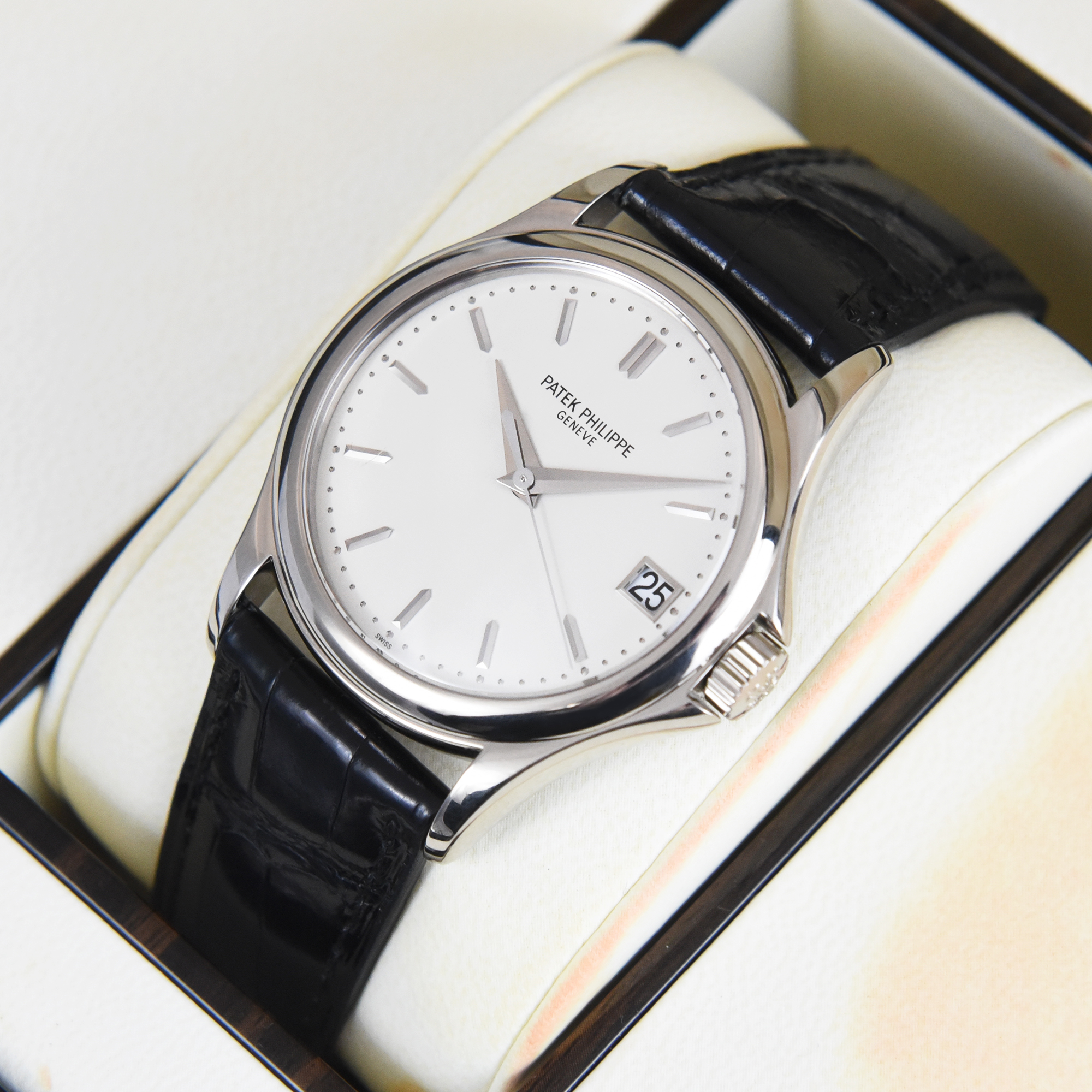 Patek Philippe Calatrava 5127G-001 Thumbnail 4