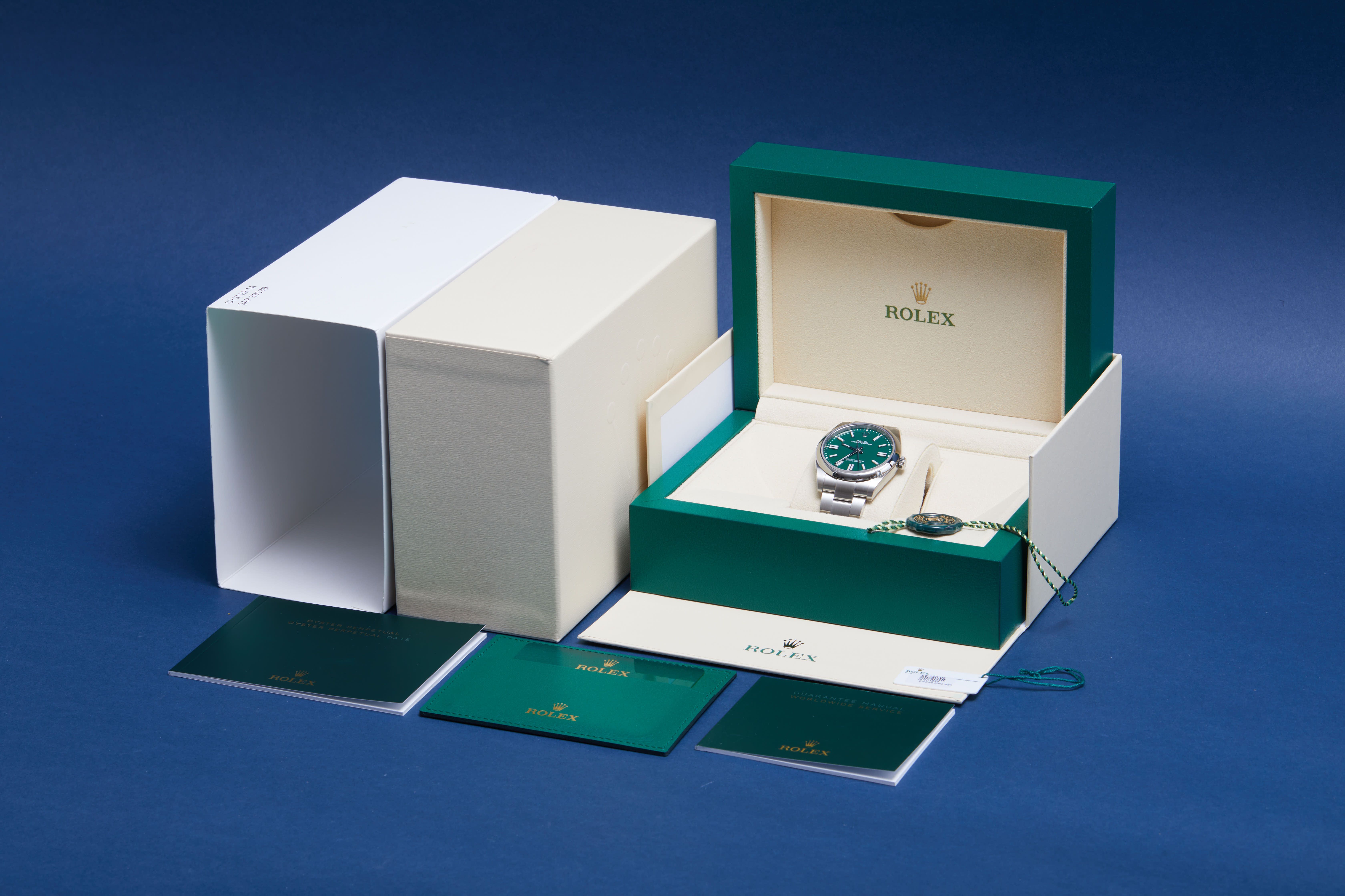 Rolex Oyster Perpetual 124300 Thumbnail 5