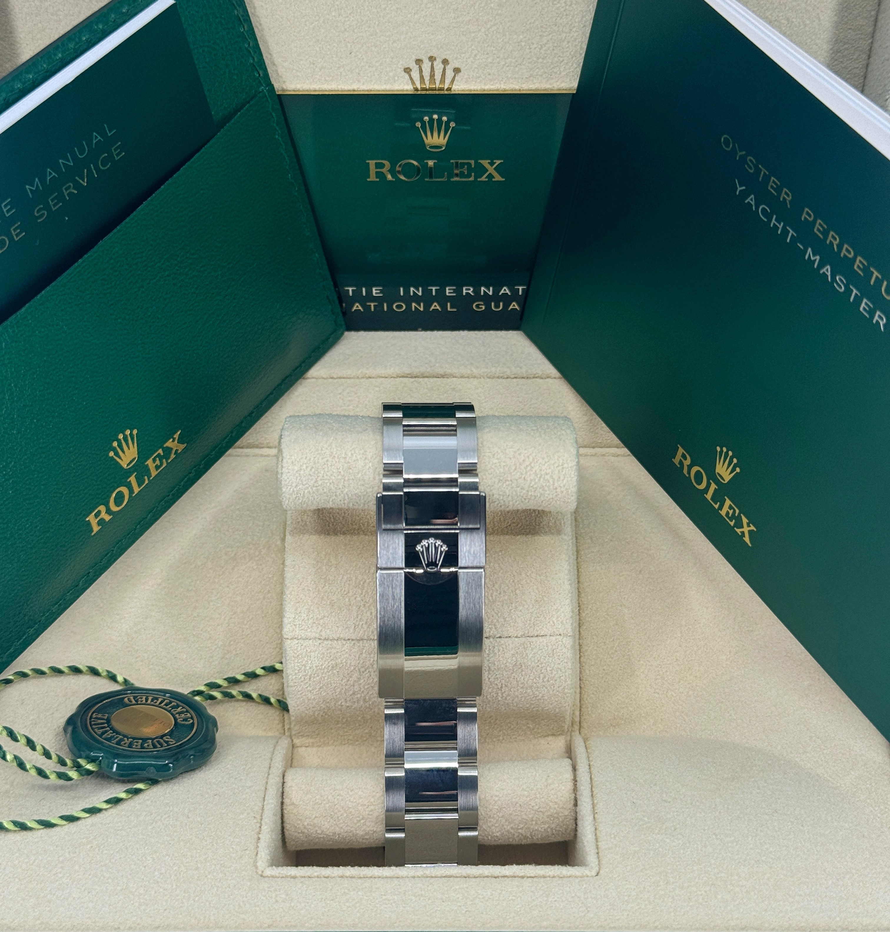 Rolex Yacht-Master 126622 Thumbnail 3