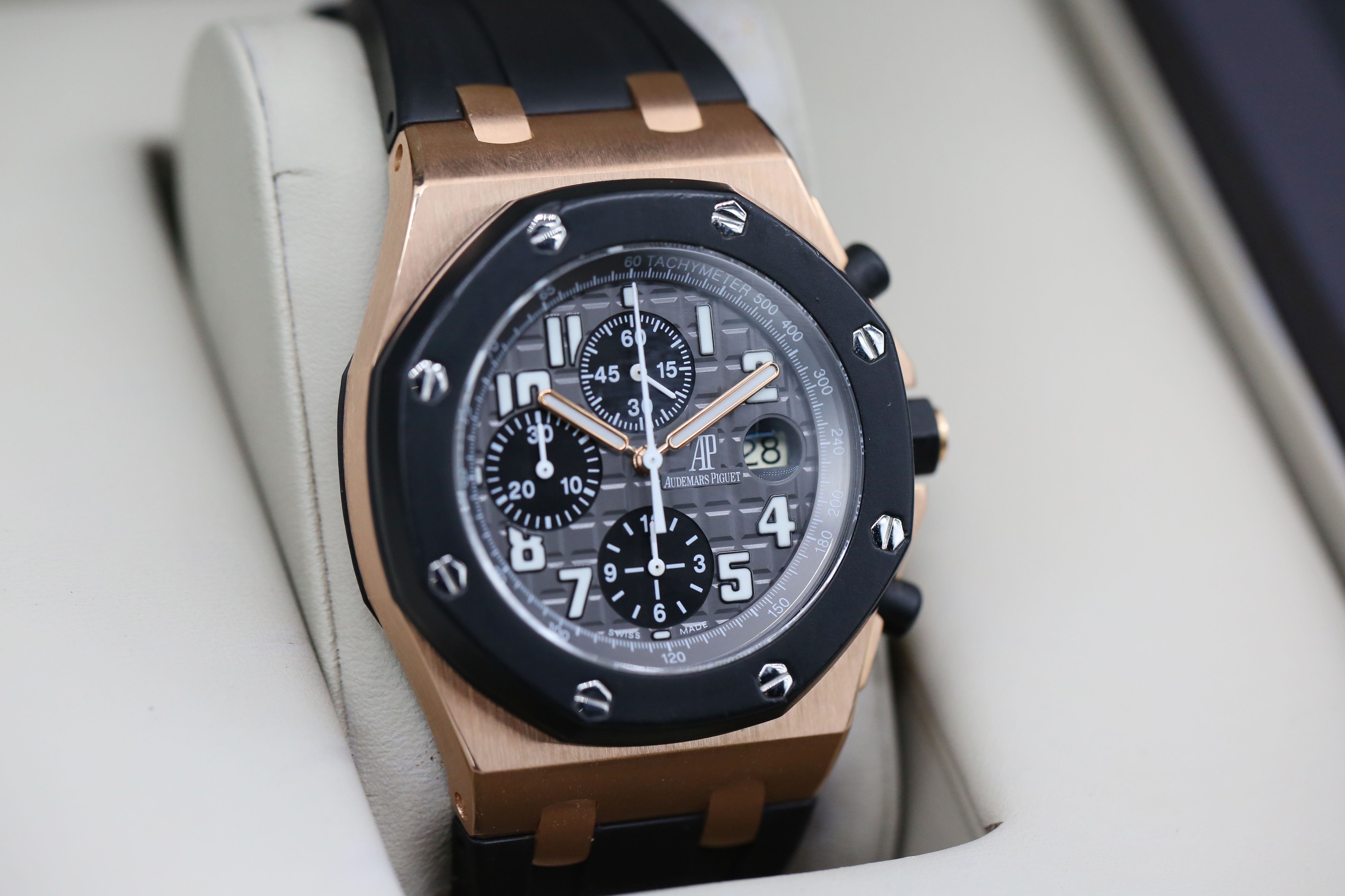 Audemars Piguet Royal Oak Offshore 25940OK.OO.D002CA.01.A Thumbnail 2