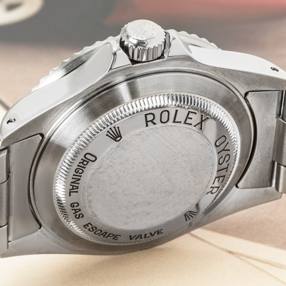 Rolex Sea-Dweller 16600 Thumbnail 4