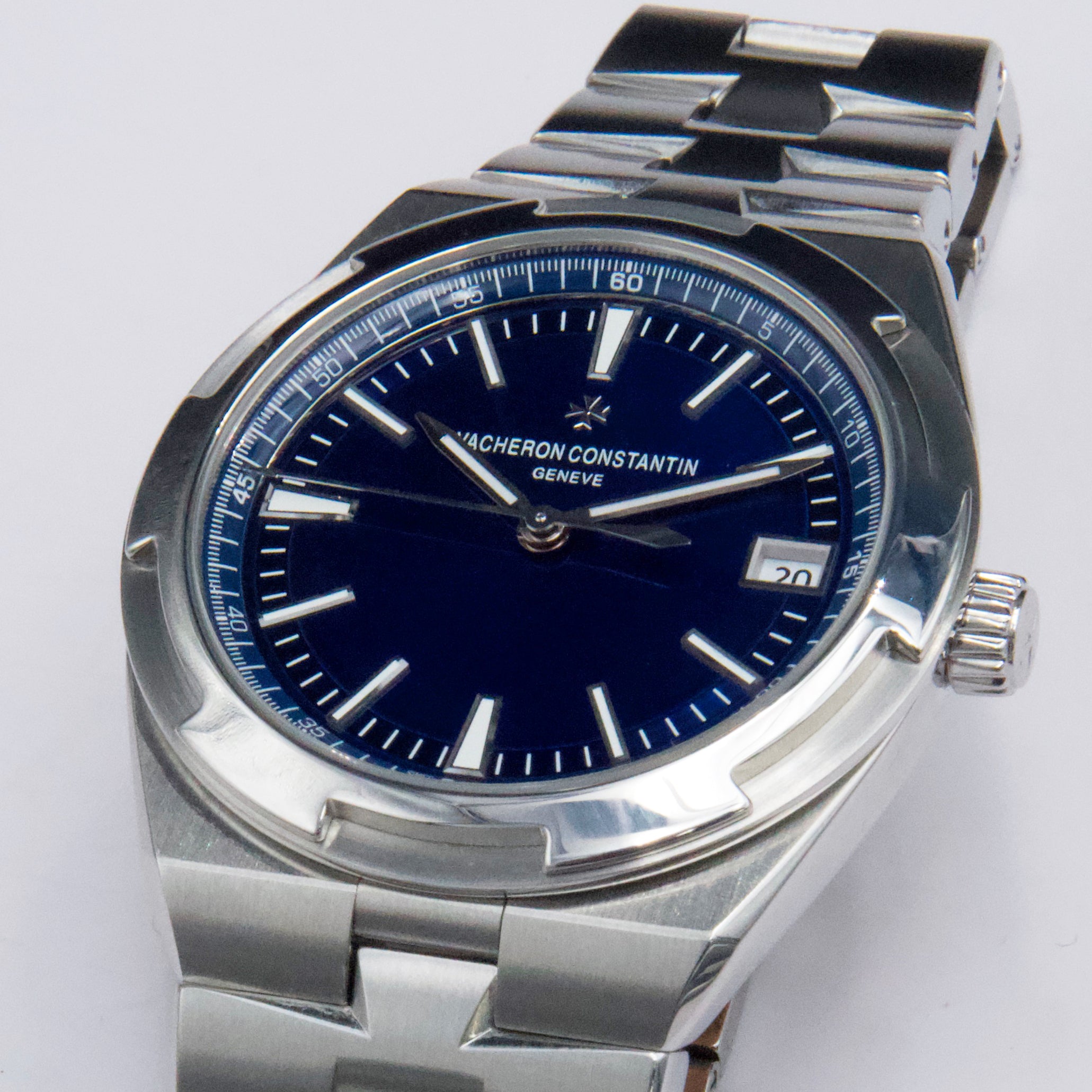 Vacheron Constantin Overseas 4500V/110A-B128 Thumbnail 3