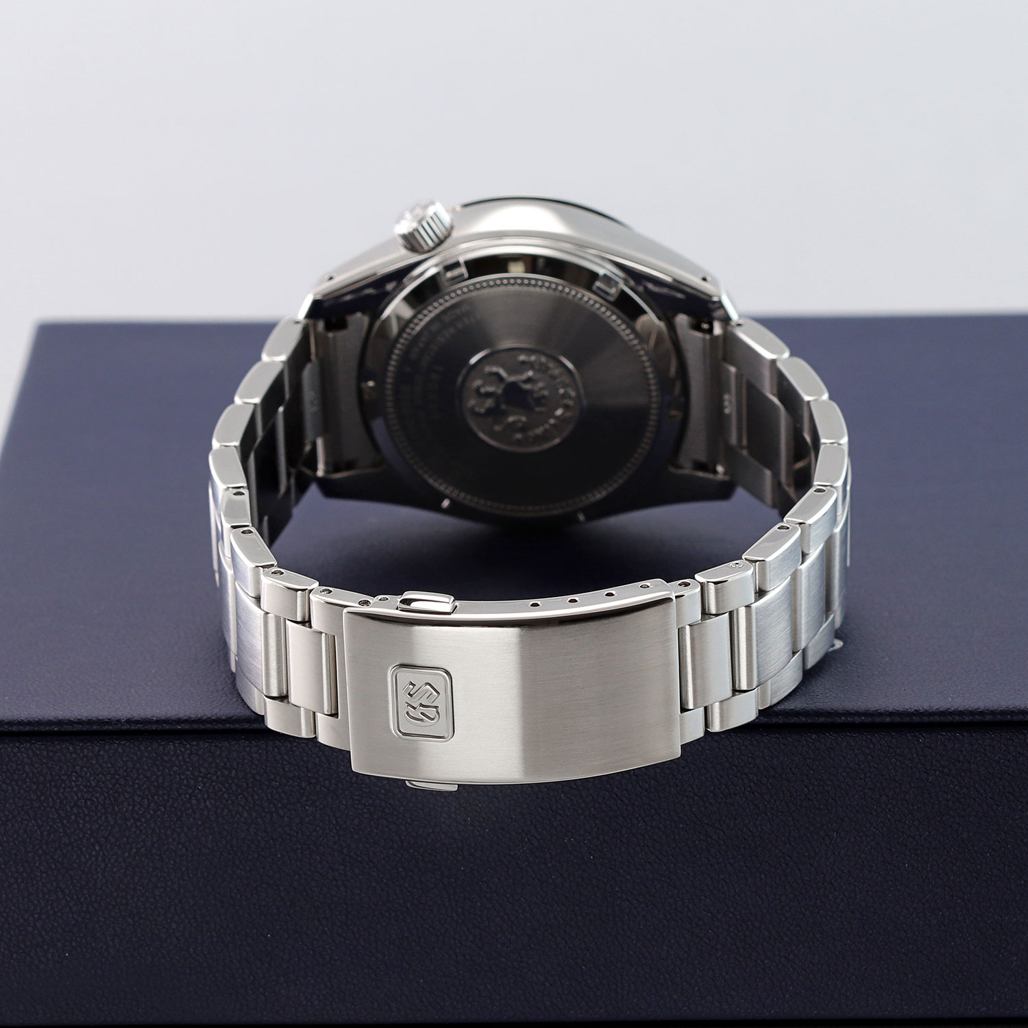 Grand Seiko Sport Collection SBGM247 Thumbnail 4