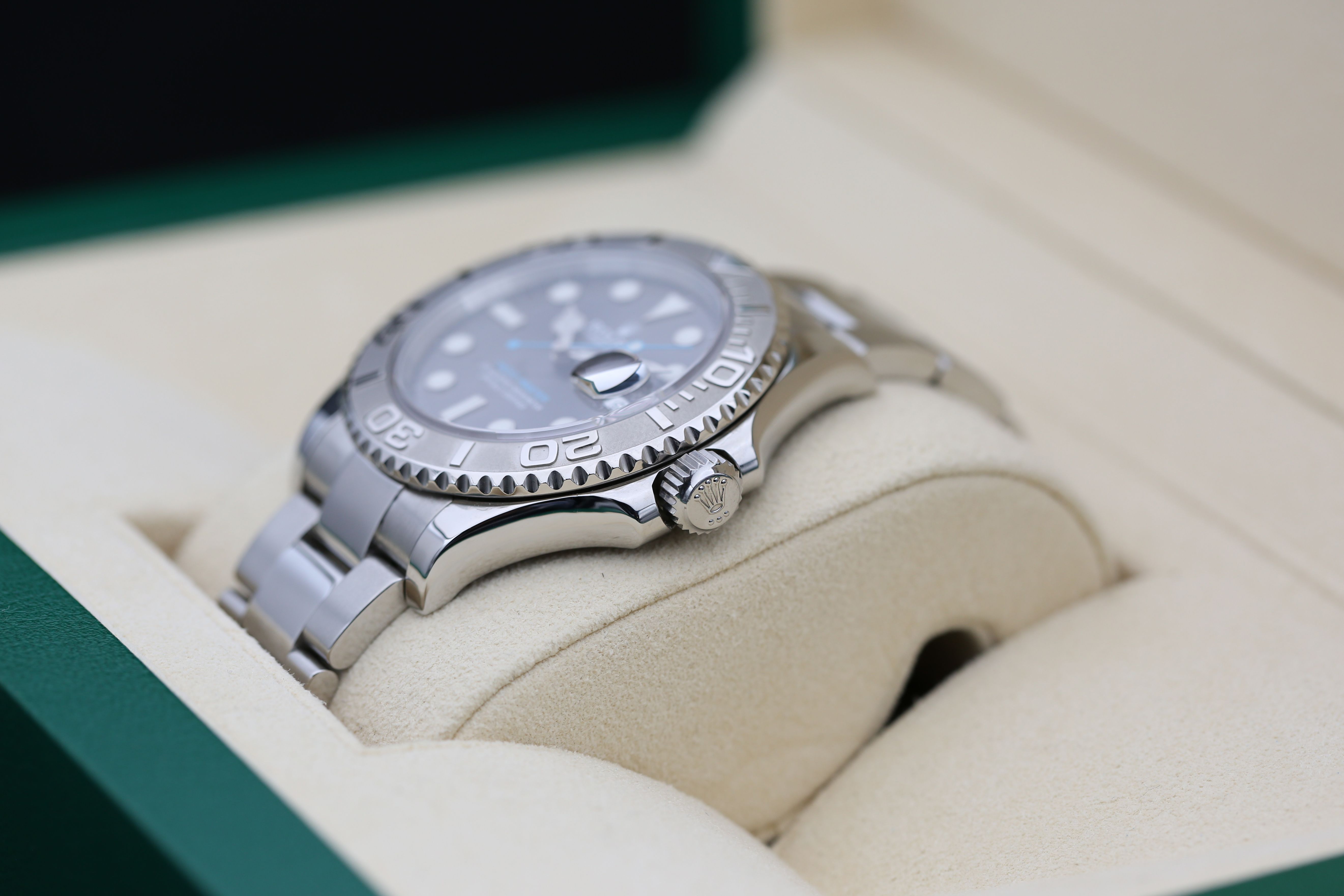Rolex Yacht-Master 126622 Thumbnail 6