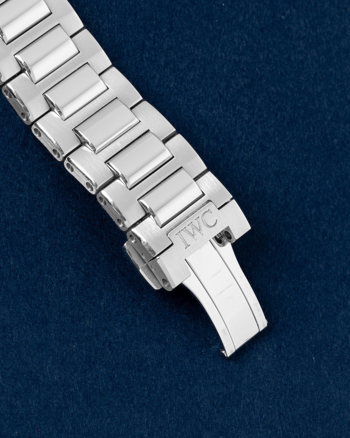 IWC Ingenieur IW328903 Thumbnail 3