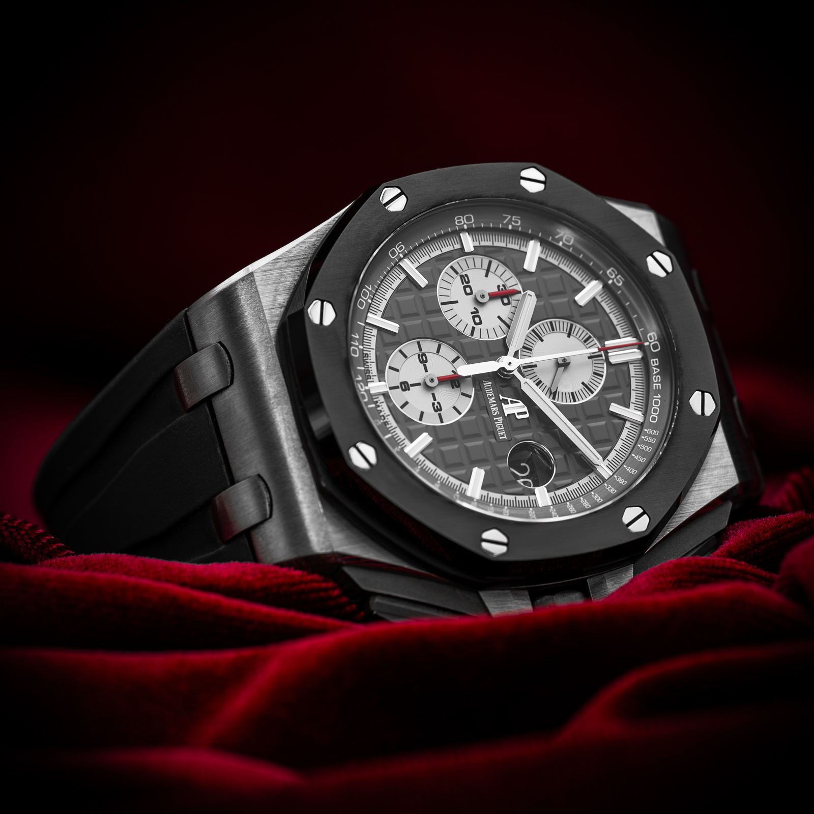 Audemars Piguet Royal Oak Offshore 26400IO.OO.A004CA.01 Thumbnail 4