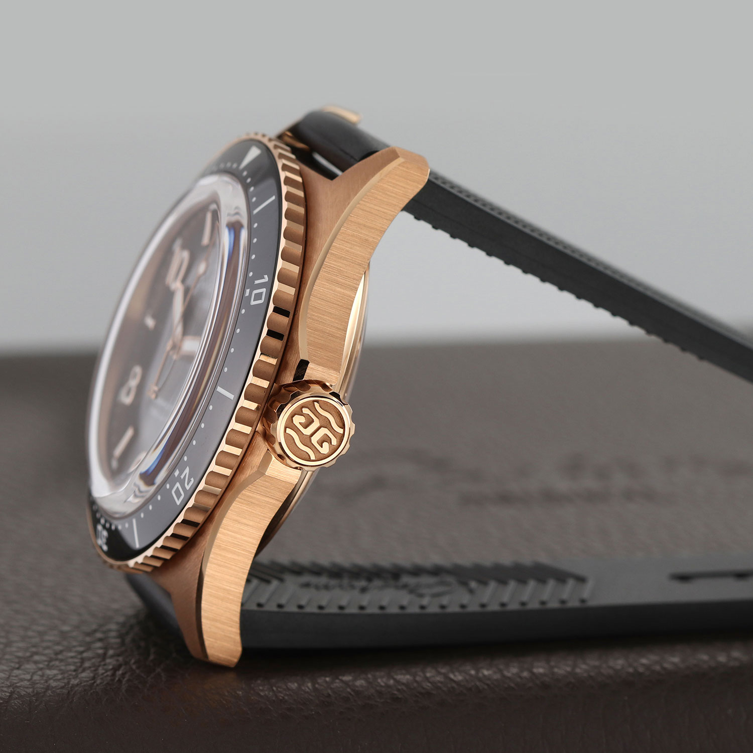 Glashutte Original SeaQ Panorama Date 1-36-13-03-90-34 Thumbnail 3