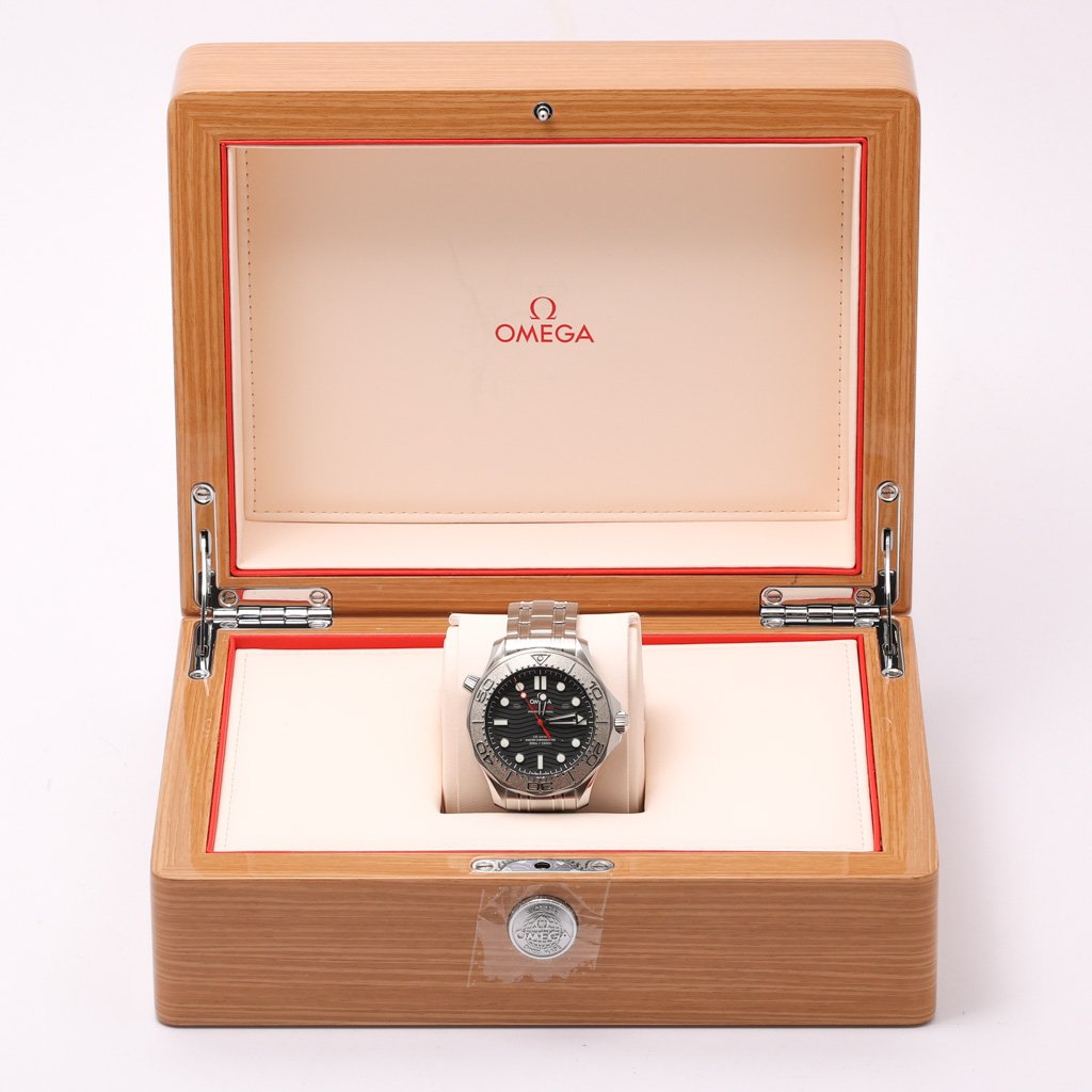 Omega Seamaster Diver 300m 210.30.42.20.01.002 Thumbnail 6