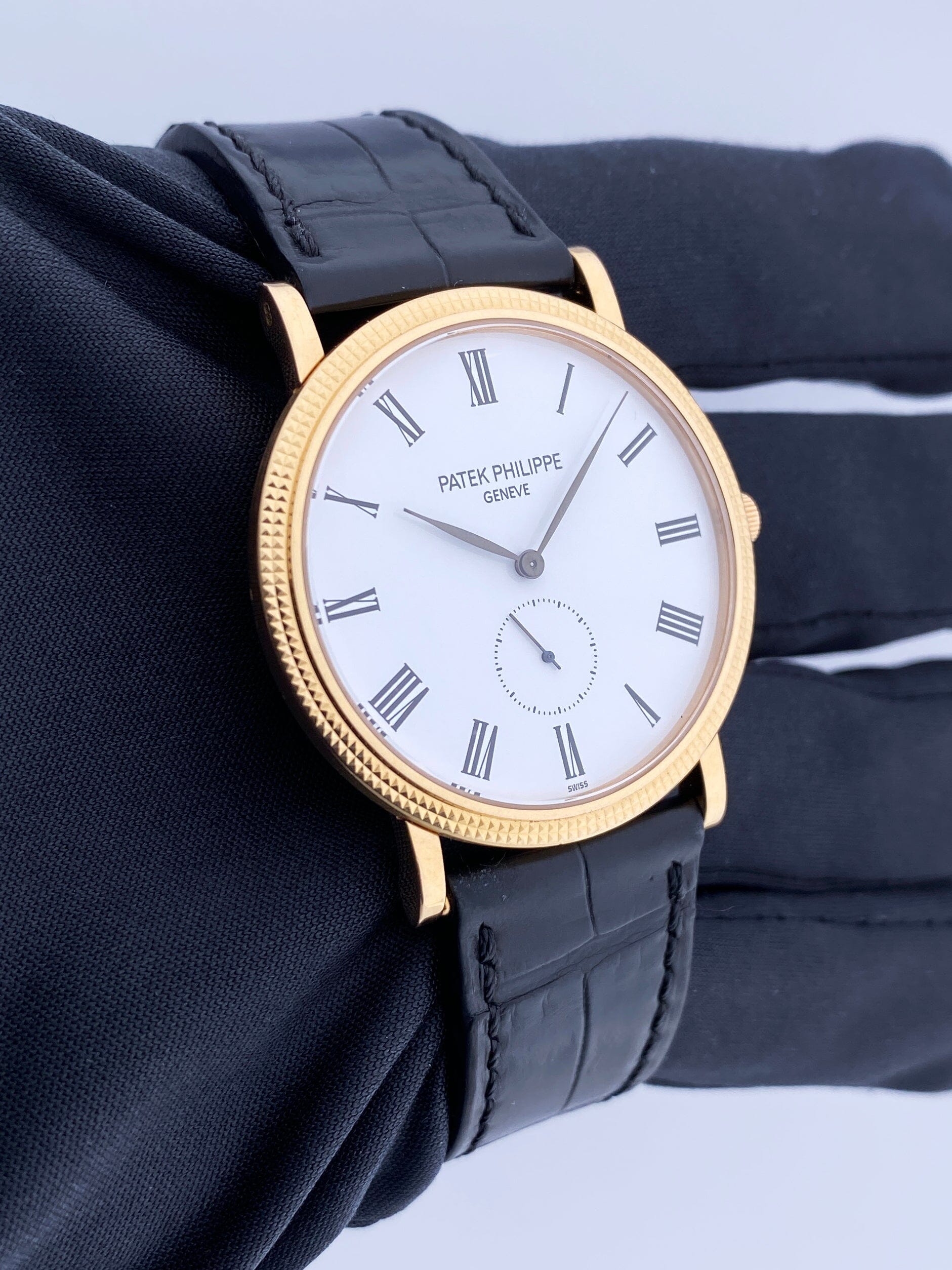 Patek Philippe Calatrava 5119R-001 Thumbnail 4