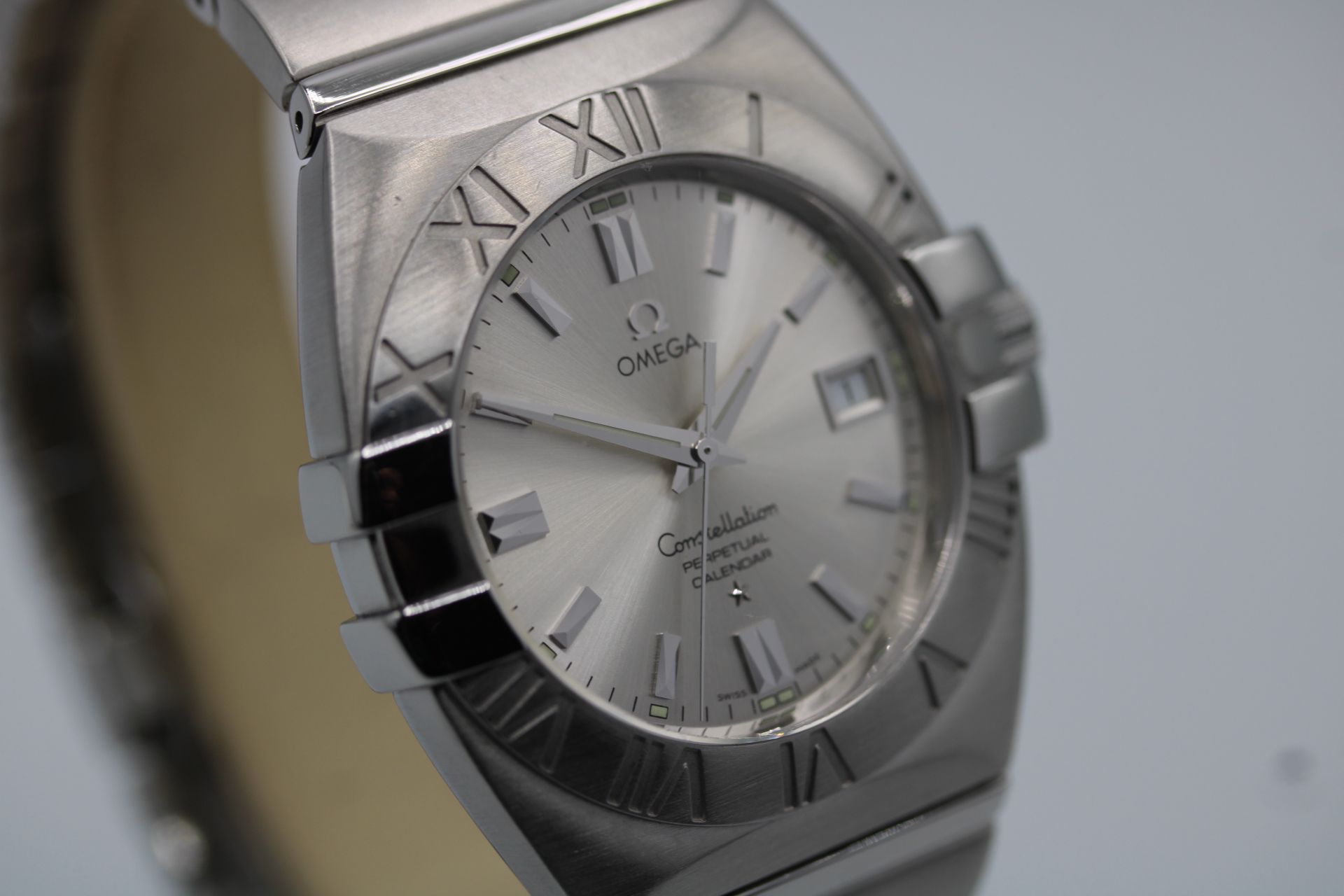 Omega Constellation Double Eagle 1513.30.00 Thumbnail 2