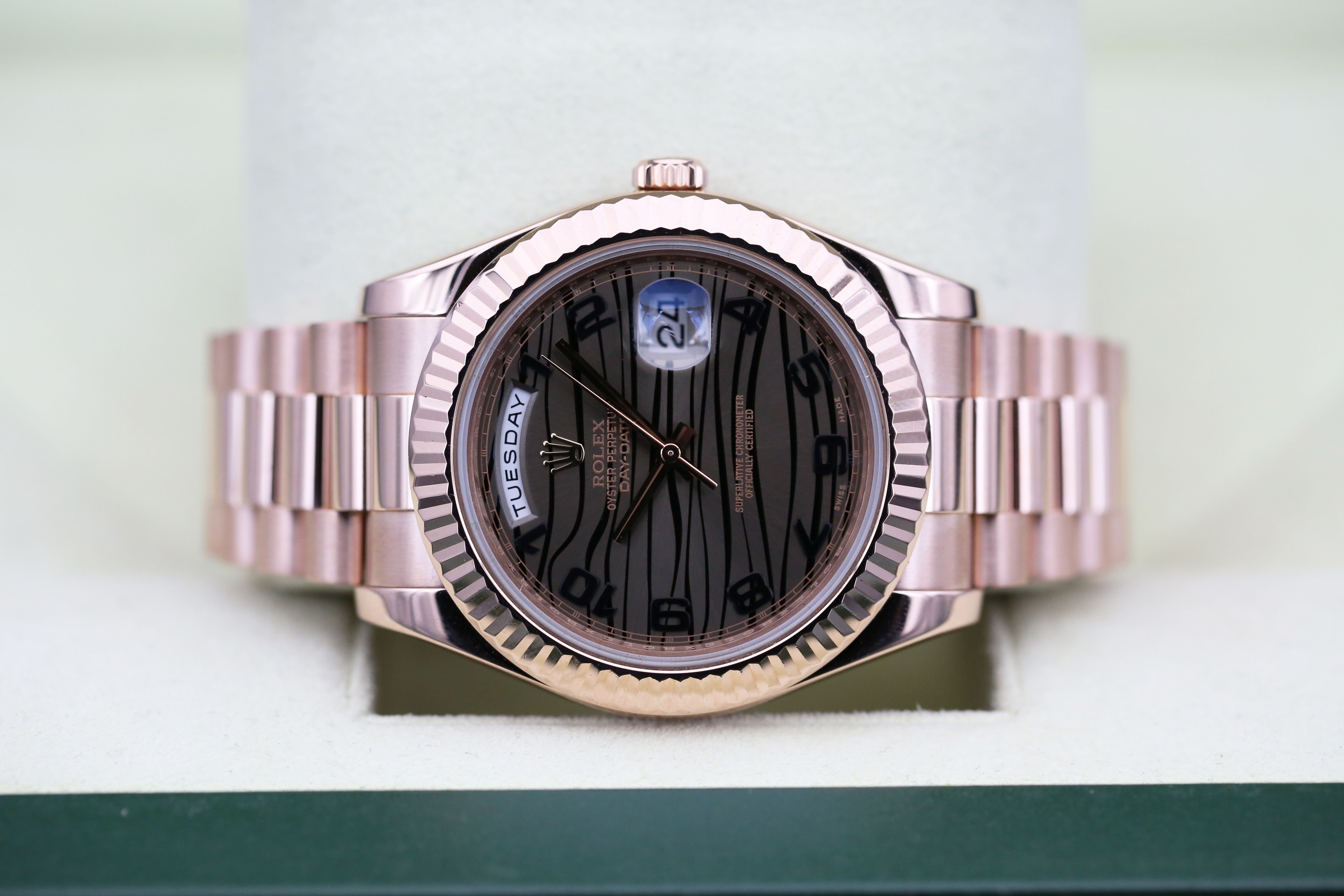Rolex Day-Date II 218235 Thumbnail 5
